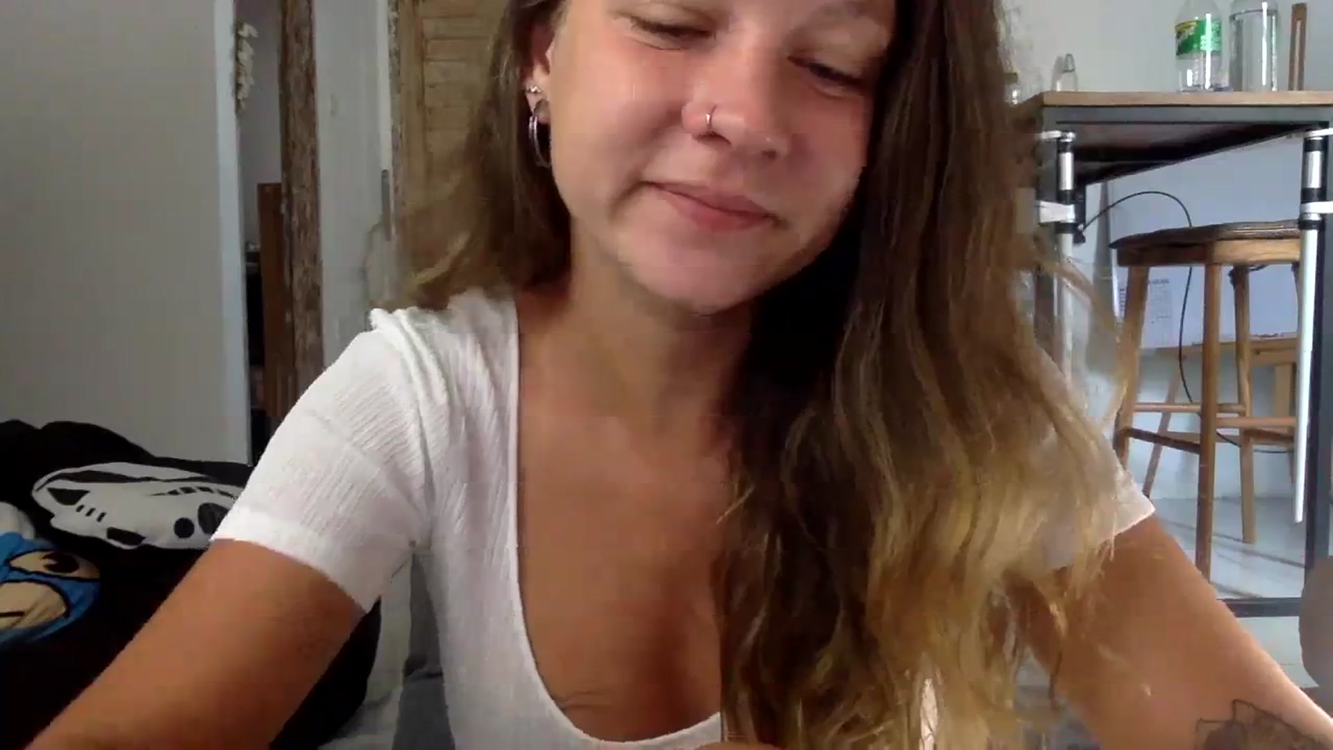 Gallery image thumbnail from Qi_ra's myfreecams stream on, 09/06/2023, 24:00 image 12 of 20