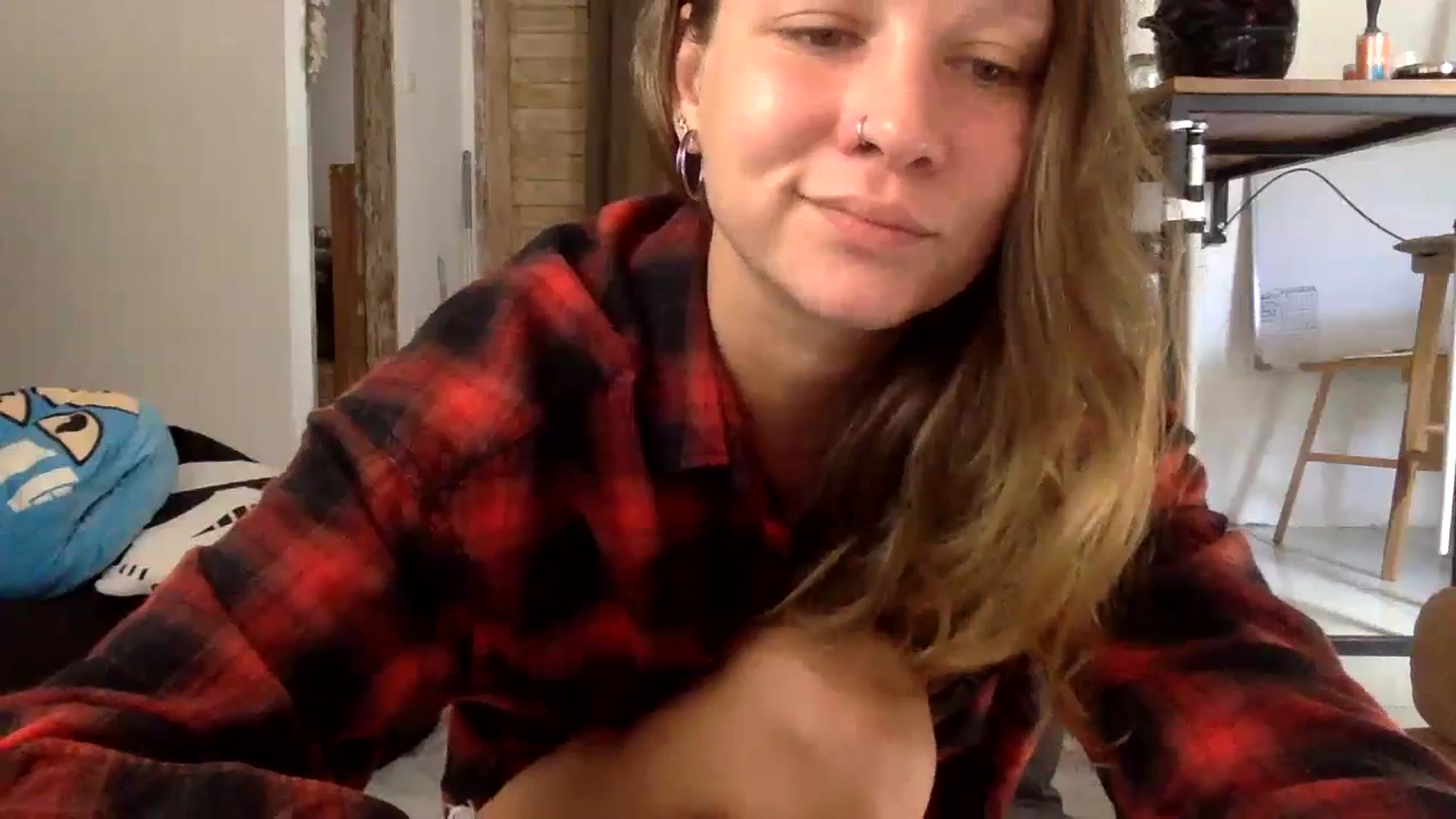 Gallery image thumbnail from Qi_ra's myfreecams stream on, 09/07/2023, 24:37 image 14 of 20