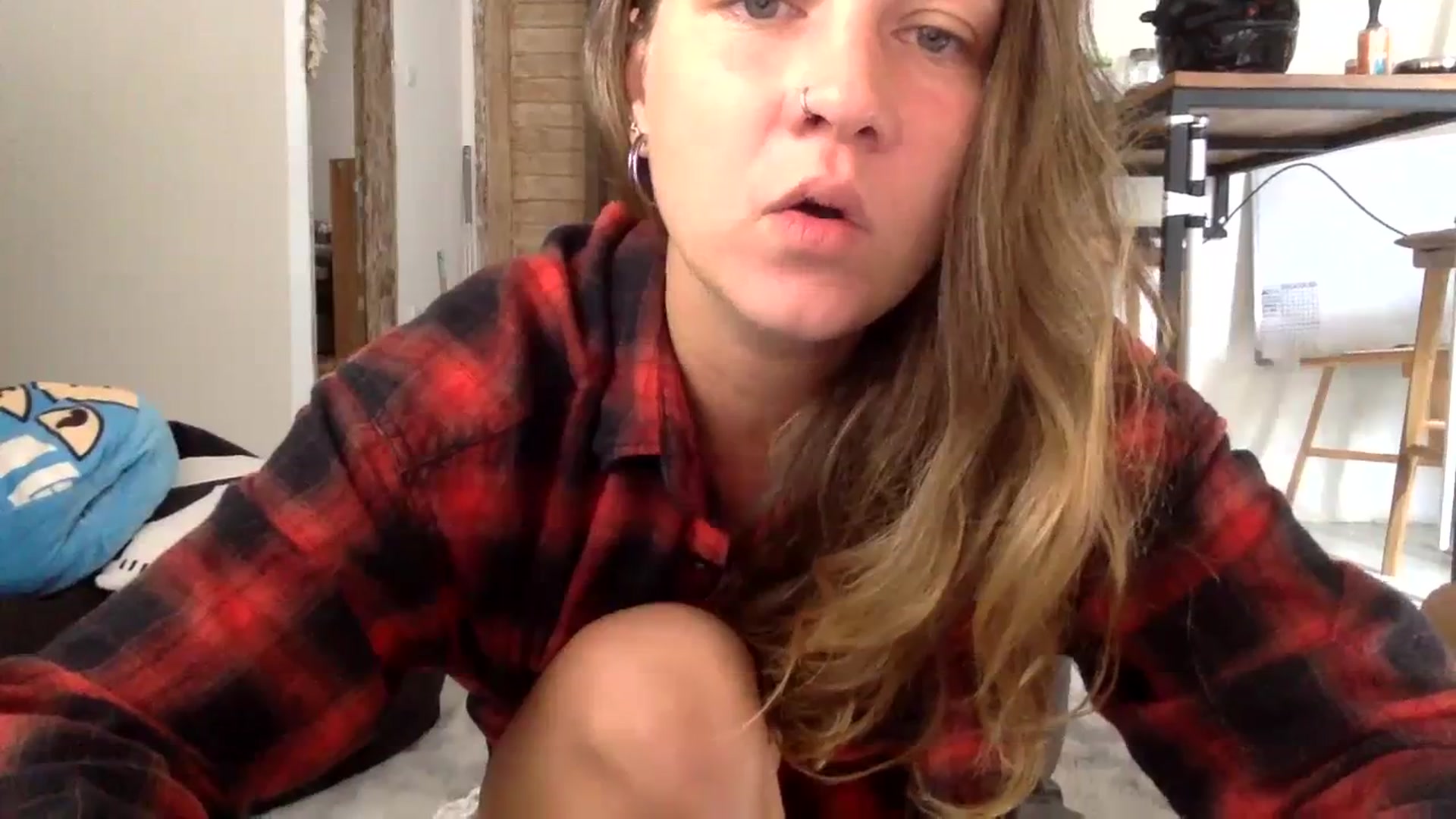 Gallery image thumbnail from Qi_ra's myfreecams stream on, 09/07/2023, 24:37 image 17 of 20