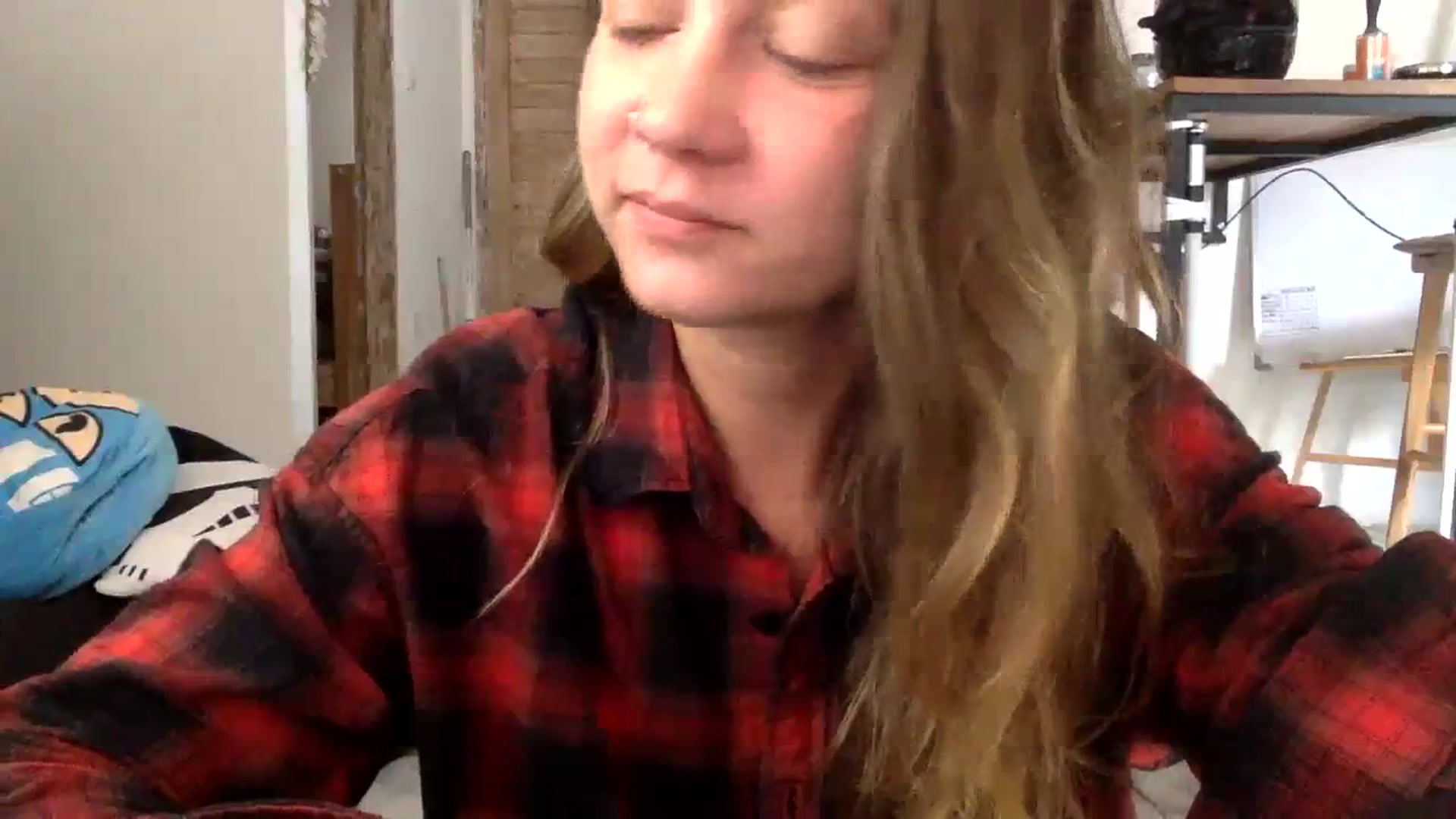Gallery image thumbnail from Qi_ra's myfreecams stream on, 09/07/2023, 24:37 image 9 of 20