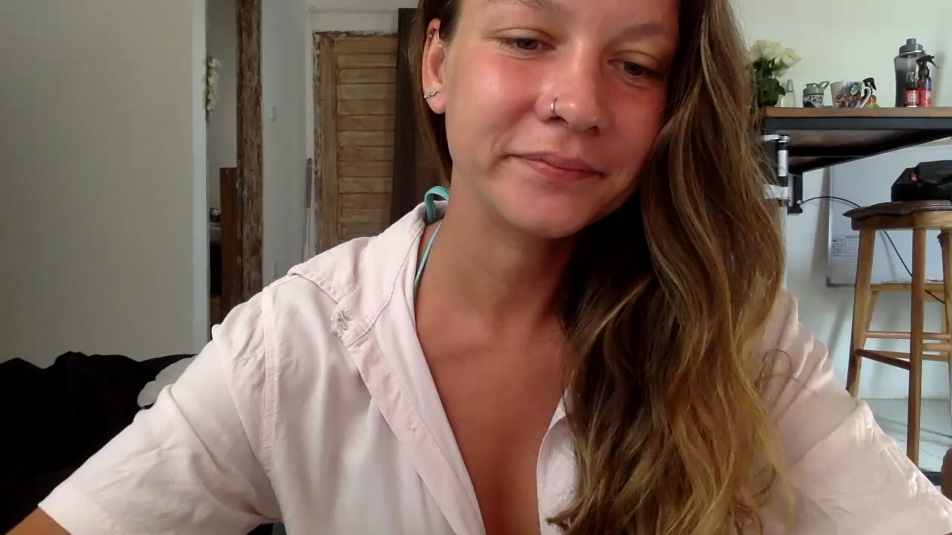 Gallery image thumbnail from Qi_ra's myfreecams stream on, 09/13/2023, 24:35 image 10 of 20
