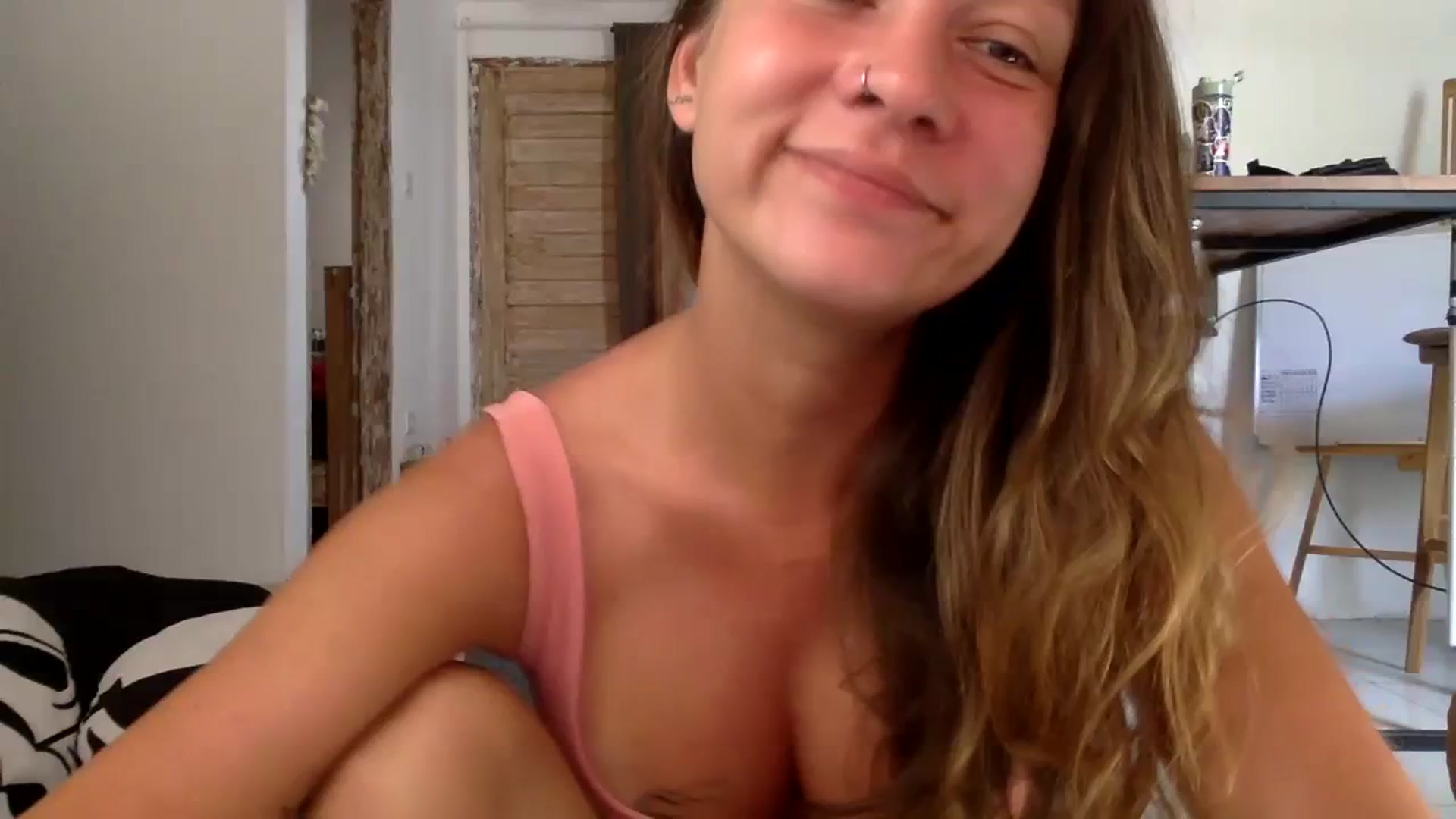 Gallery image thumbnail from Qi_ra's myfreecams stream on, 09/26/2023, 01:30 image 6 of 20