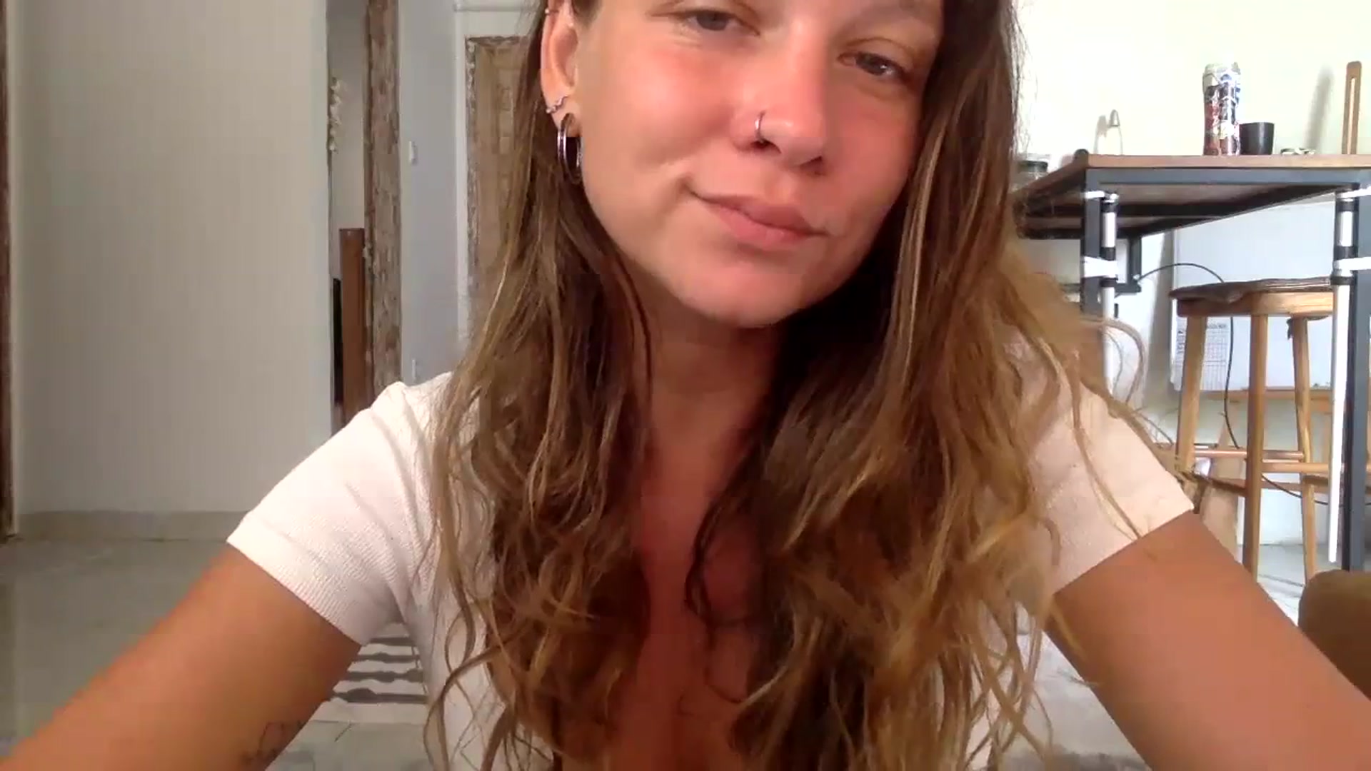 Gallery image thumbnail from Qi_ra's myfreecams stream on, 10/08/2023, 02:14 image 20 of 20