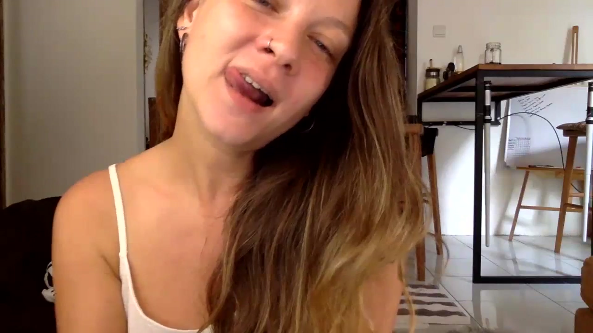 Gallery image thumbnail from Qi_ra's myfreecams stream on, 11/12/2023, 07:35 image 11 of 20
