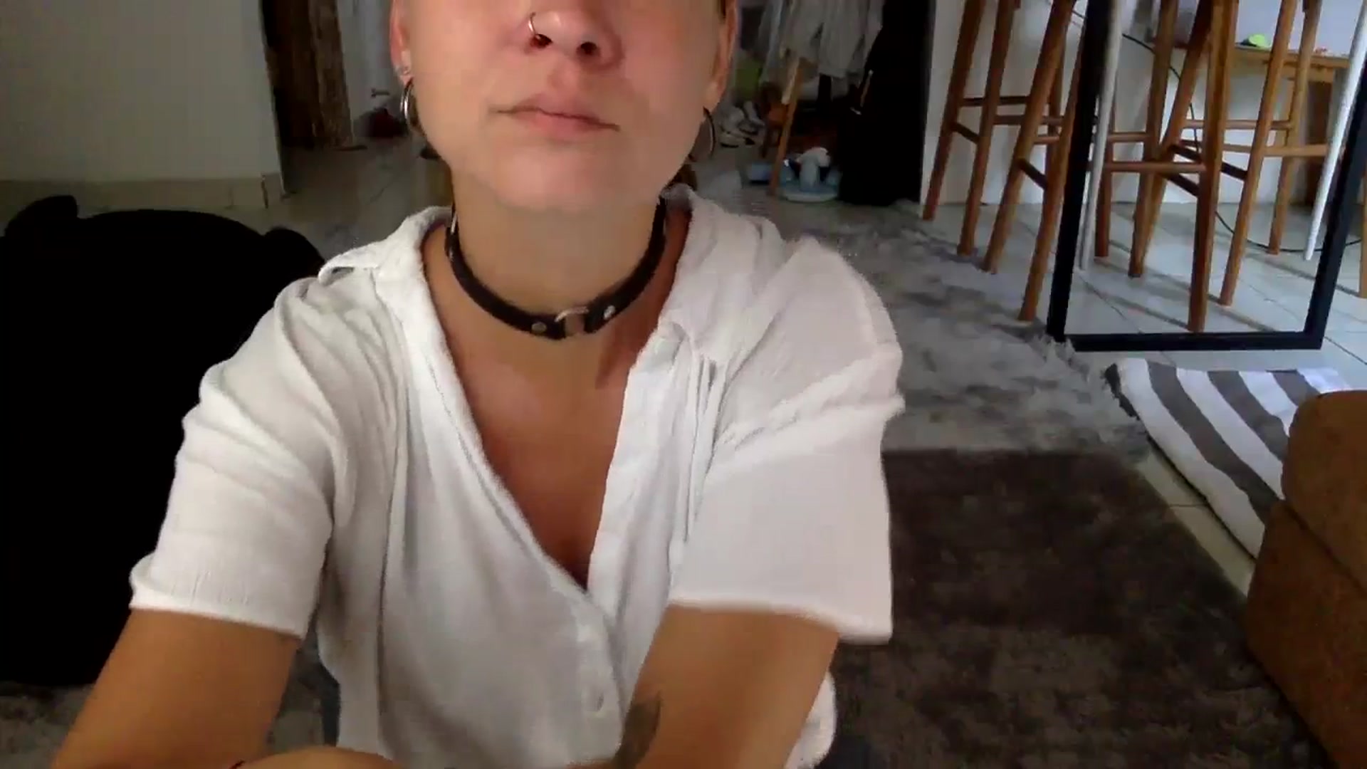 Gallery image thumbnail from Qi_ra's myfreecams stream on, 11/27/2023, 01:22 image 6 of 20