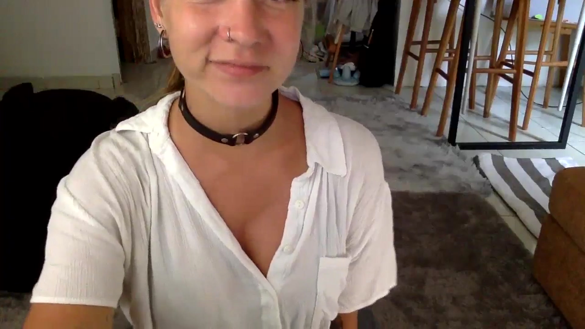 Gallery image thumbnail from Qi_ra's myfreecams stream on, 11/27/2023, 01:22 image 15 of 20
