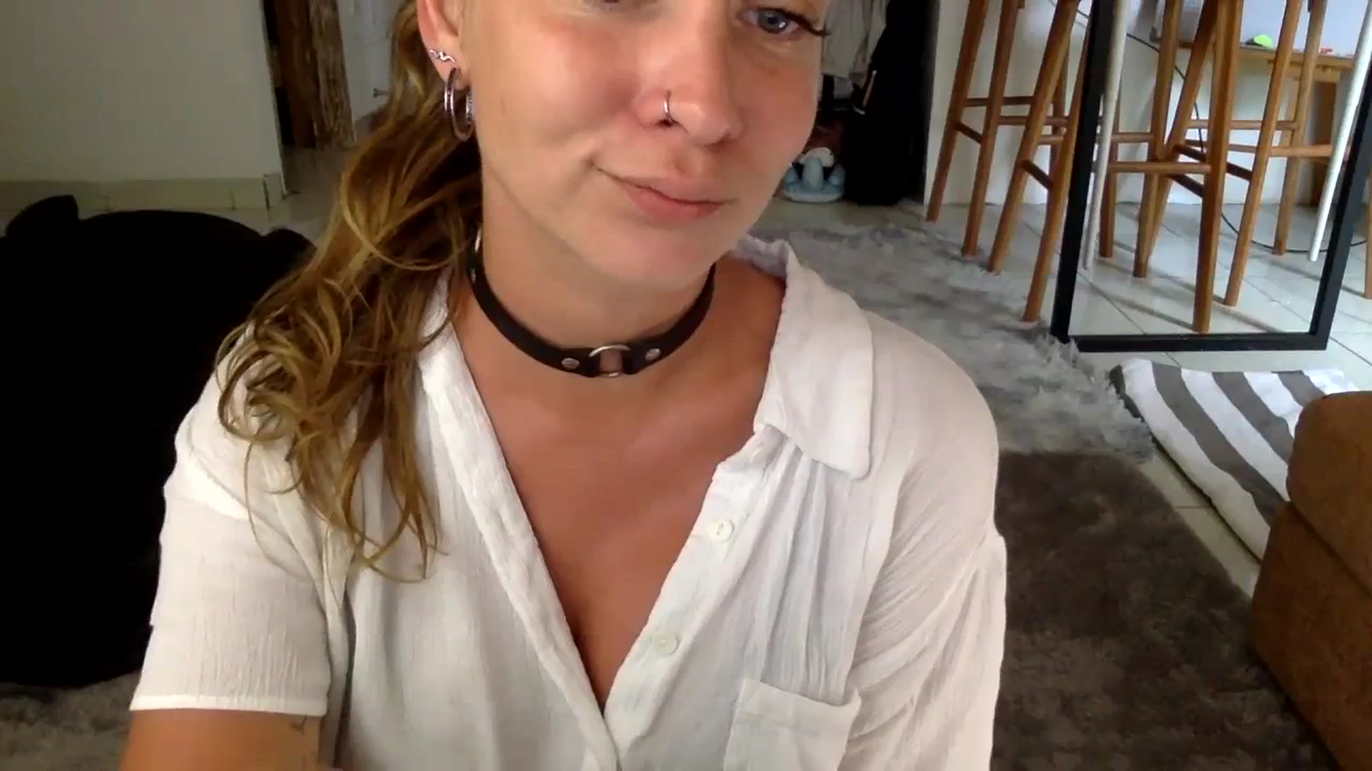 Gallery image thumbnail from Qi_ra's myfreecams stream on, 11/27/2023, 01:22 image 16 of 20