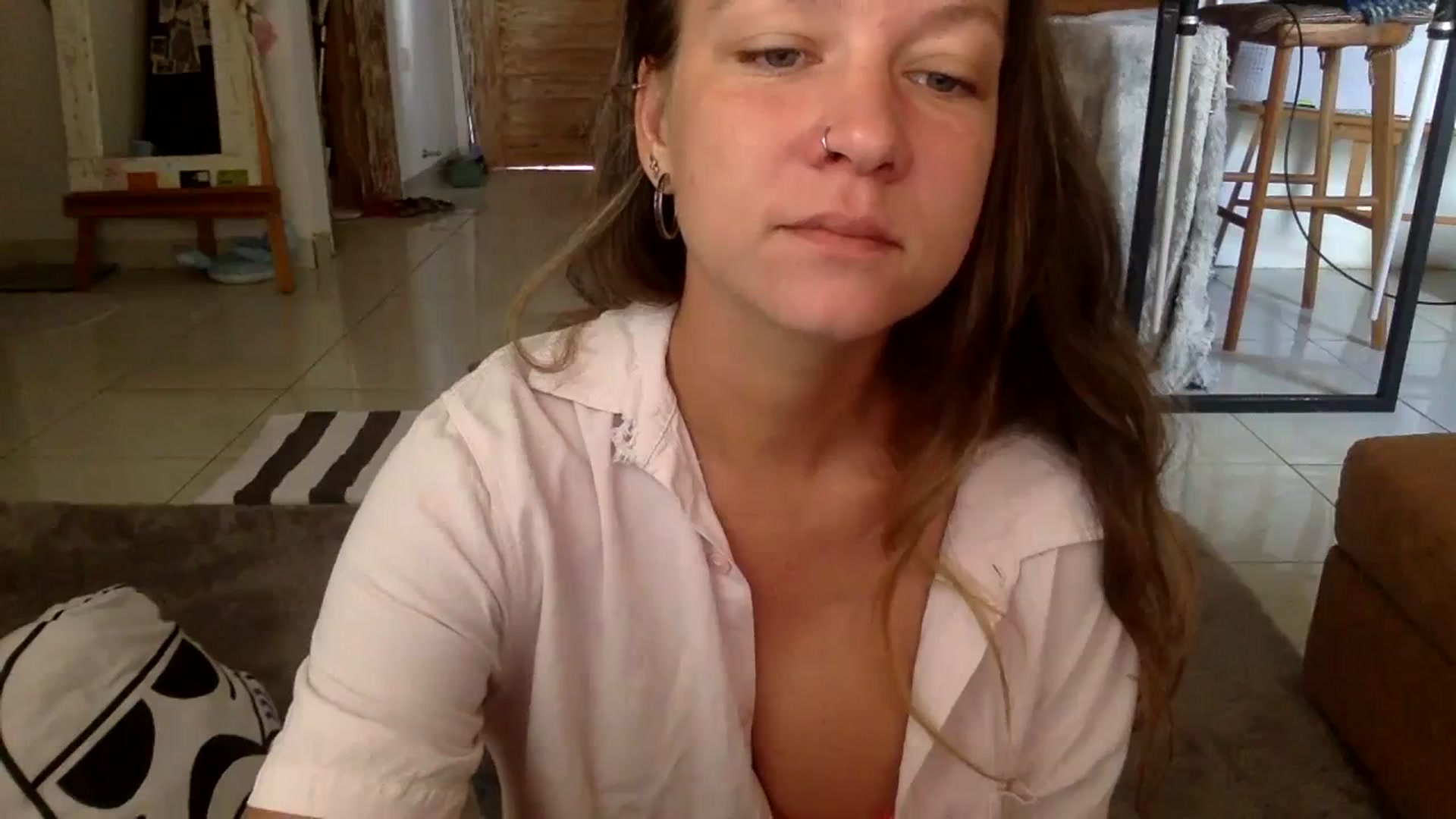 Gallery image thumbnail from Qi_ra's myfreecams stream on, 12/19/2023, 02:03 image 10 of 20