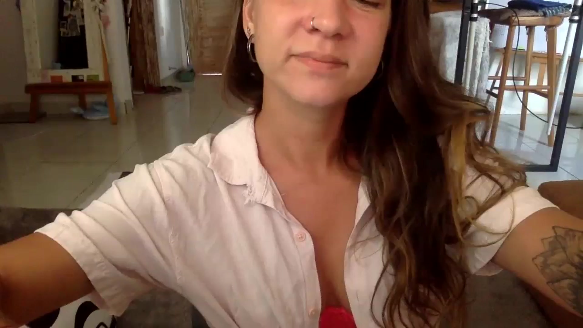 Gallery image thumbnail from Qi_ra's myfreecams stream on, 12/19/2023, 02:03 image 1 of 20