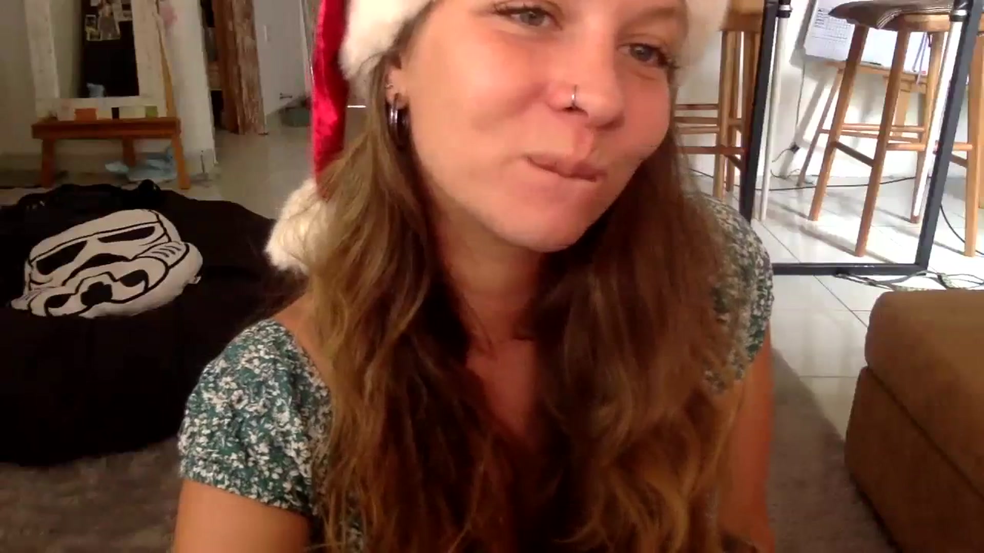 Gallery image thumbnail from Qi_ra's myfreecams stream on, 01/01/2024, 02:53 image 10 of 20