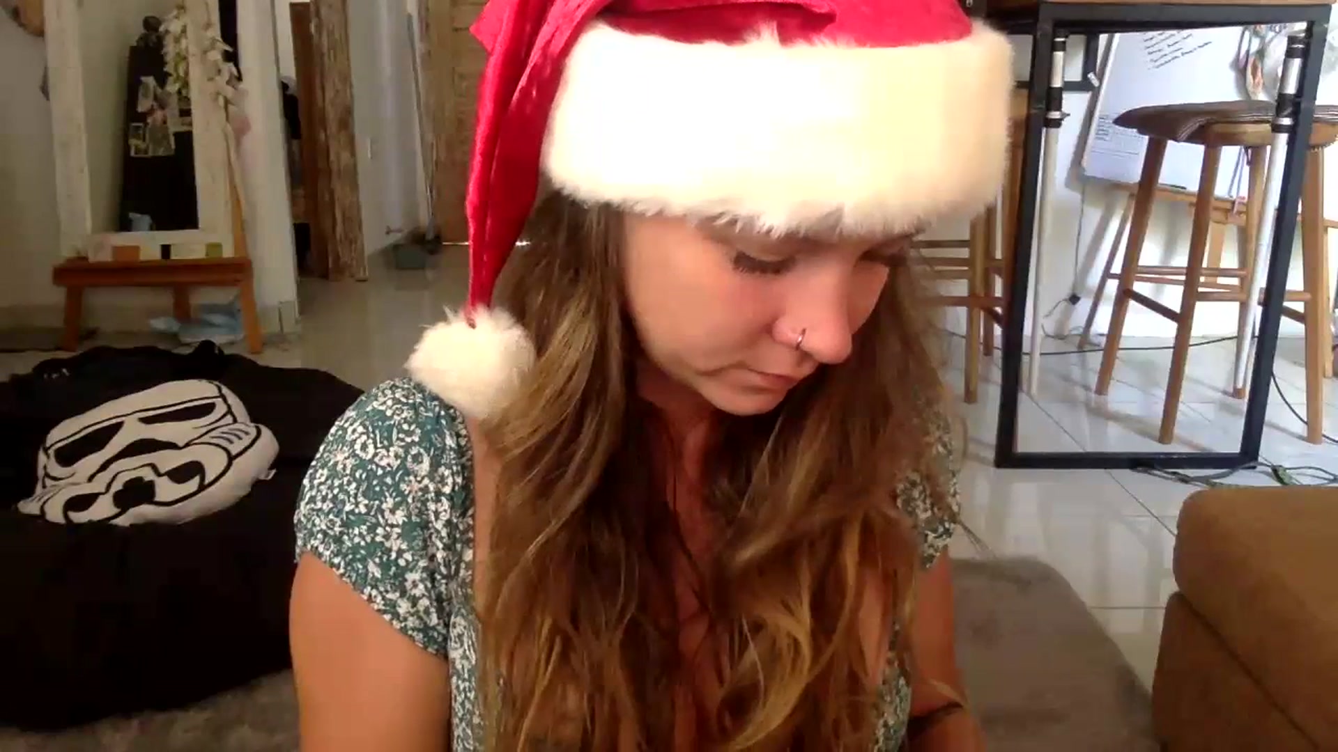 Gallery image thumbnail from Qi_ra's myfreecams stream on, 01/01/2024, 04:54 image 14 of 20