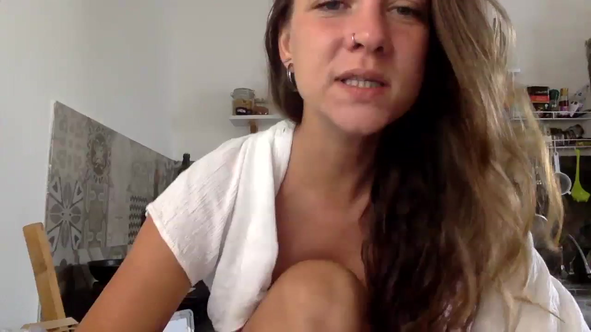 Gallery image thumbnail from Qi_ra's myfreecams stream on, 01/25/2024, 24:10 image 1 of 20