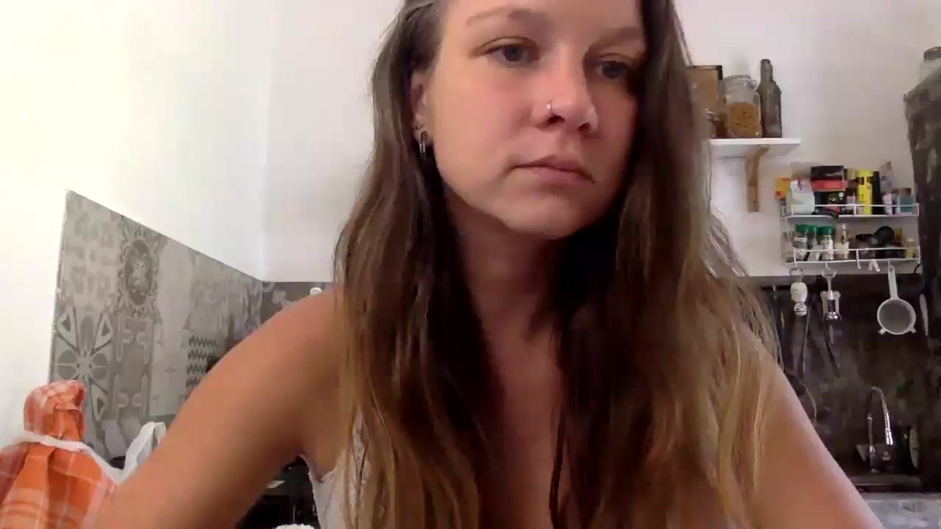 Gallery image thumbnail from Qi_ra's myfreecams stream on, 03/05/2024, 04:57 image 9 of 20