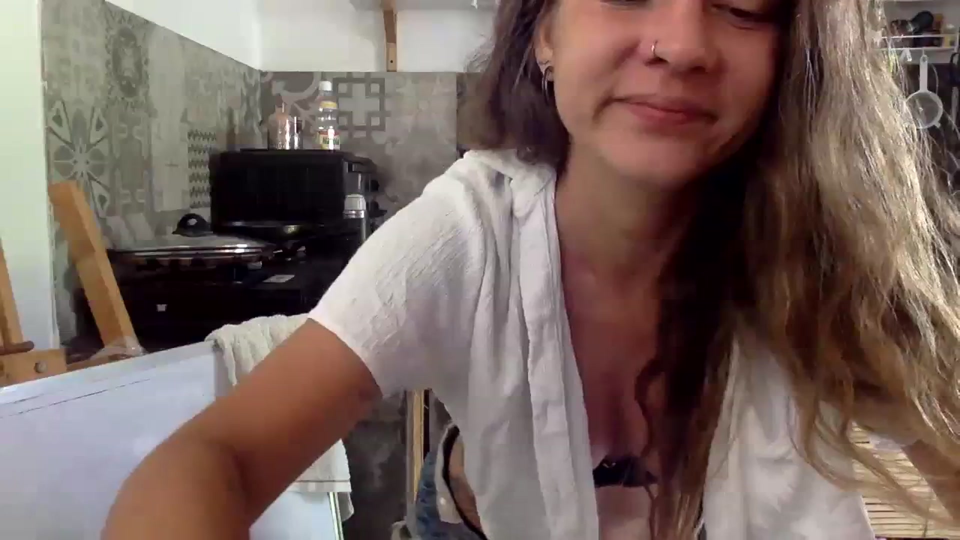 Gallery image thumbnail from Qi_ra's myfreecams stream on, 03/23/2024, 02:10 image 3 of 20