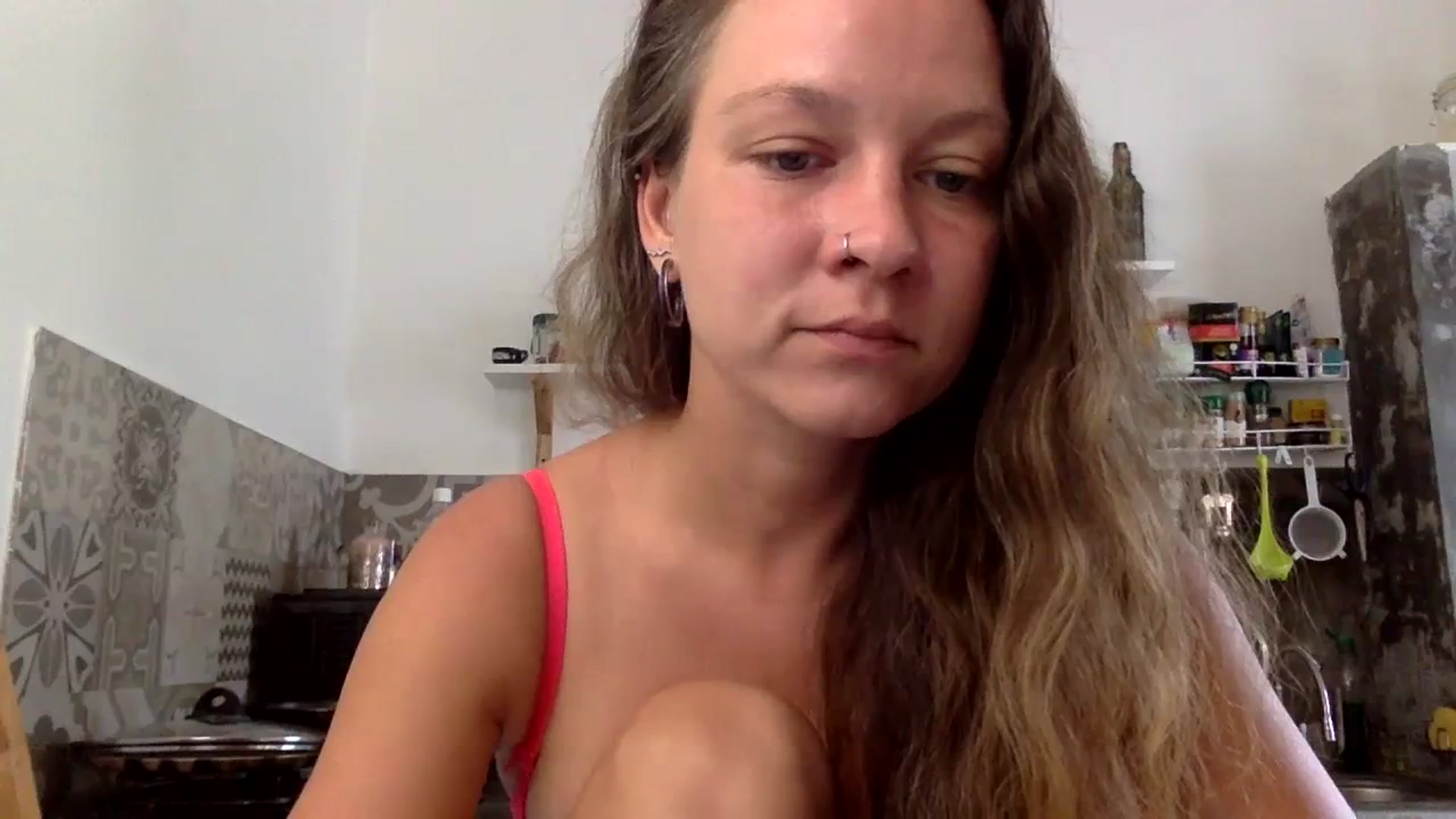 Gallery image thumbnail from Qi_ra's myfreecams stream on, 03/25/2024, 02:36 image 7 of 20