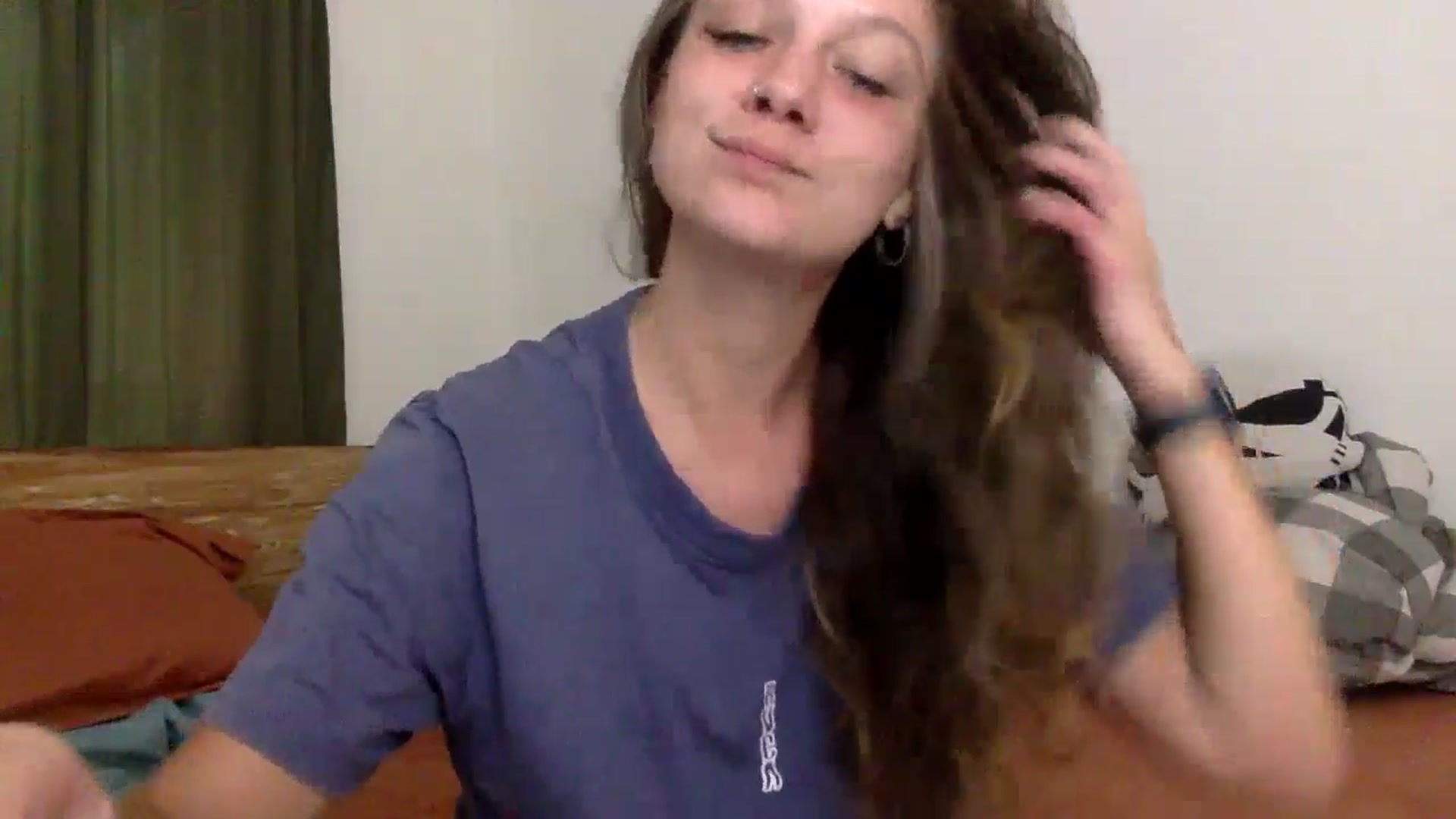 Gallery image thumbnail from Qi_ra's myfreecams stream on, 04/25/2024, 09:14 image 2 of 20