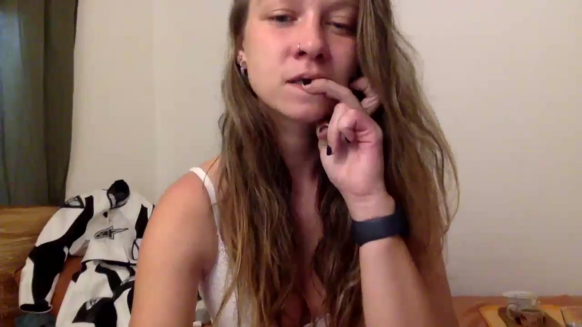 Gallery image thumbnail from Qi_ra's myfreecams stream on, 05/27/2024, 24:01 image 20 of 20