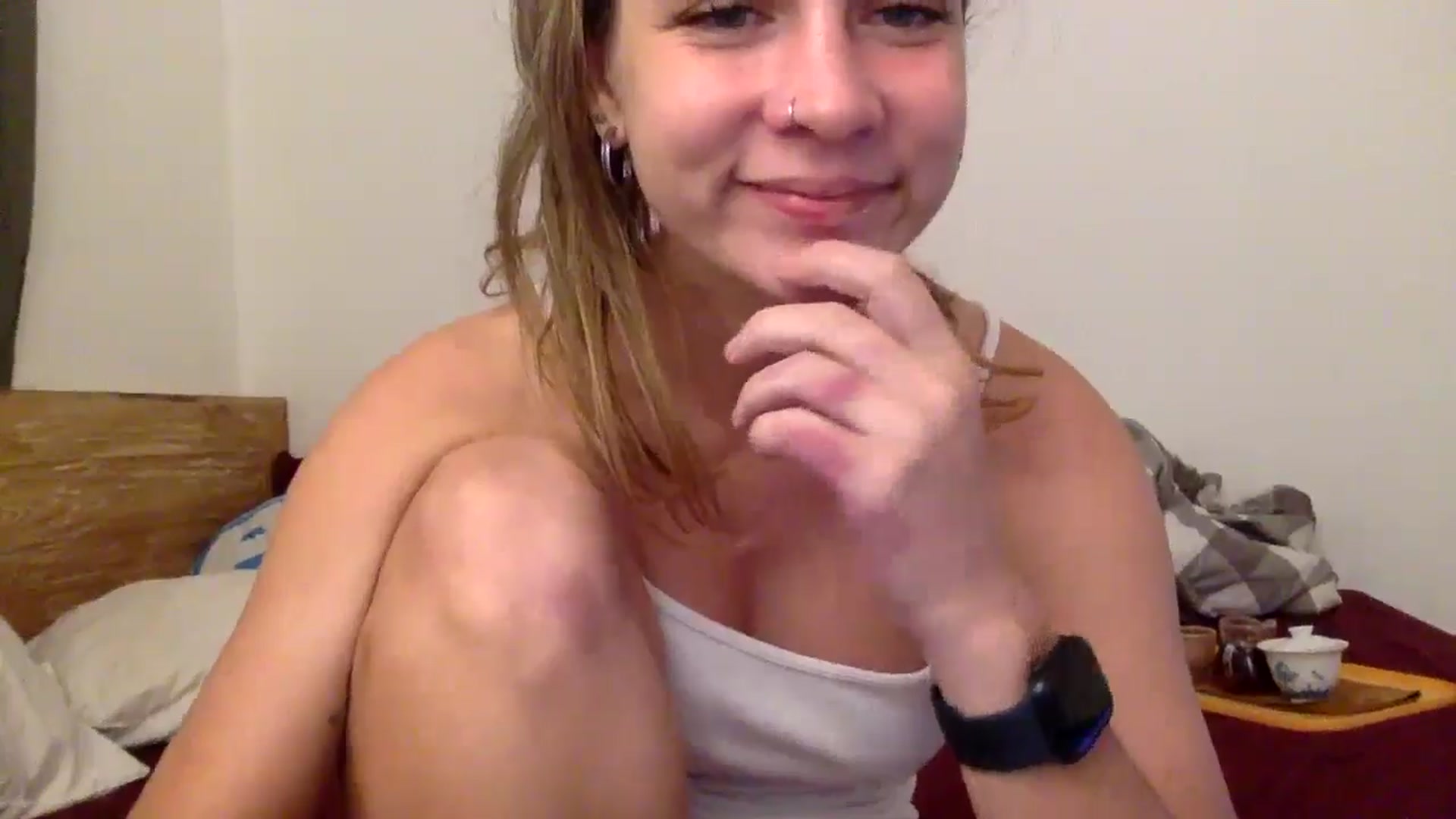 Gallery image thumbnail from Qi_ra's myfreecams stream on, 06/03/2024, 03:01 image 9 of 20