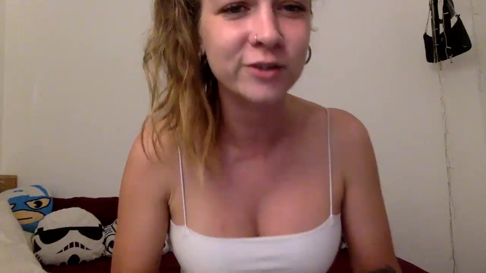 Gallery image thumbnail from Qi_ra's myfreecams stream on, 06/06/2024, 08:37 image 1 of 20