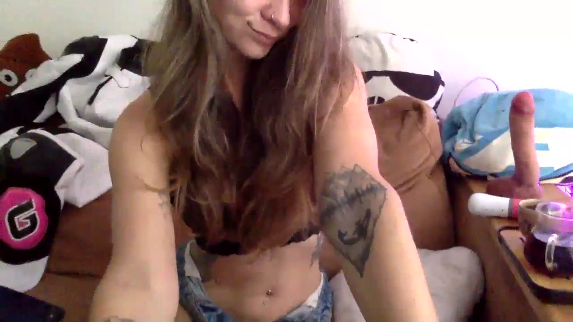 Gallery image thumbnail from Qi_ra's myfreecams stream on, 07/23/2024, 24:35 image 5 of 20