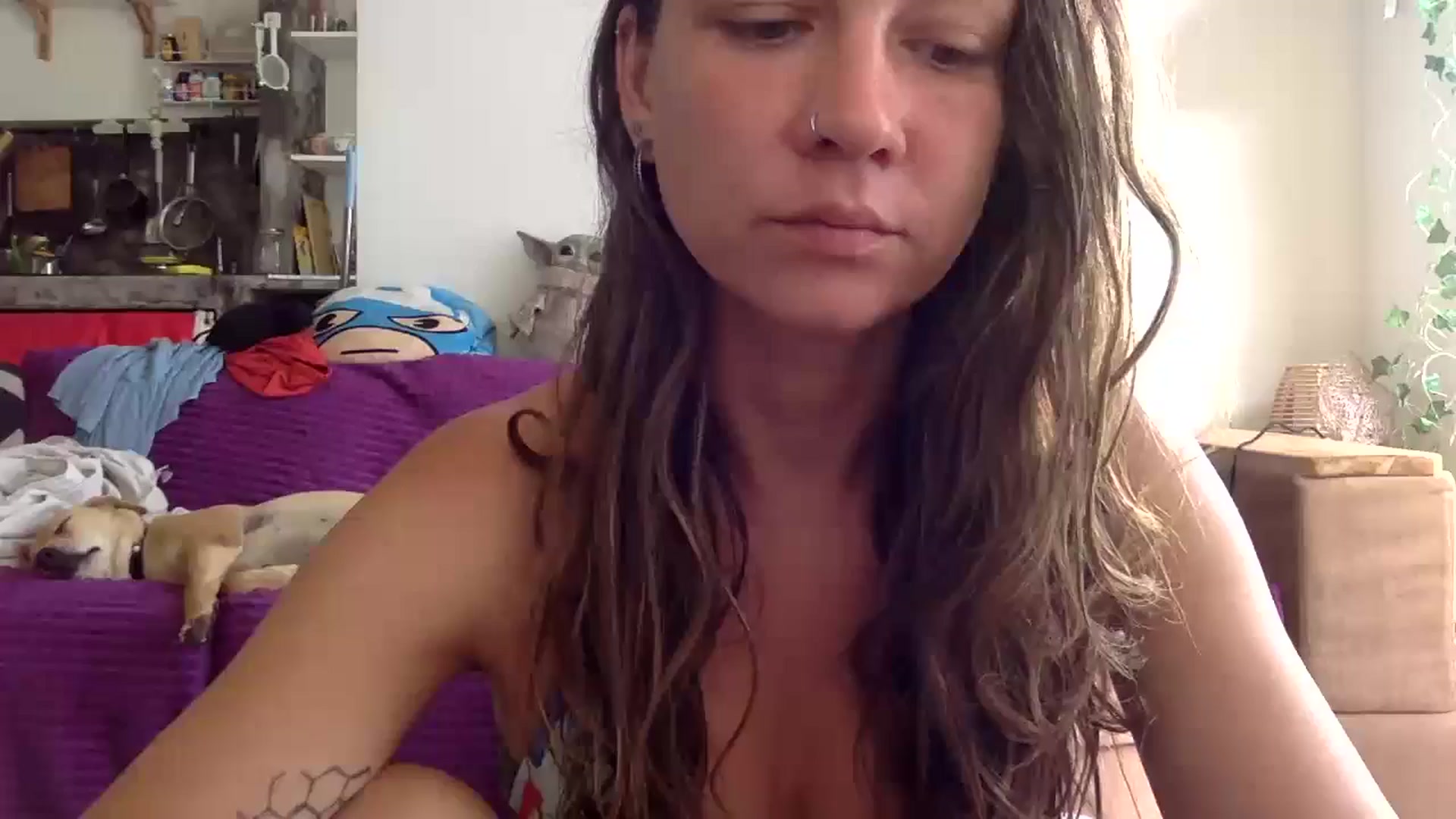 Gallery image thumbnail from Qi_ra's myfreecams stream on, 09/28/2024, 24:53 image 17 of 20