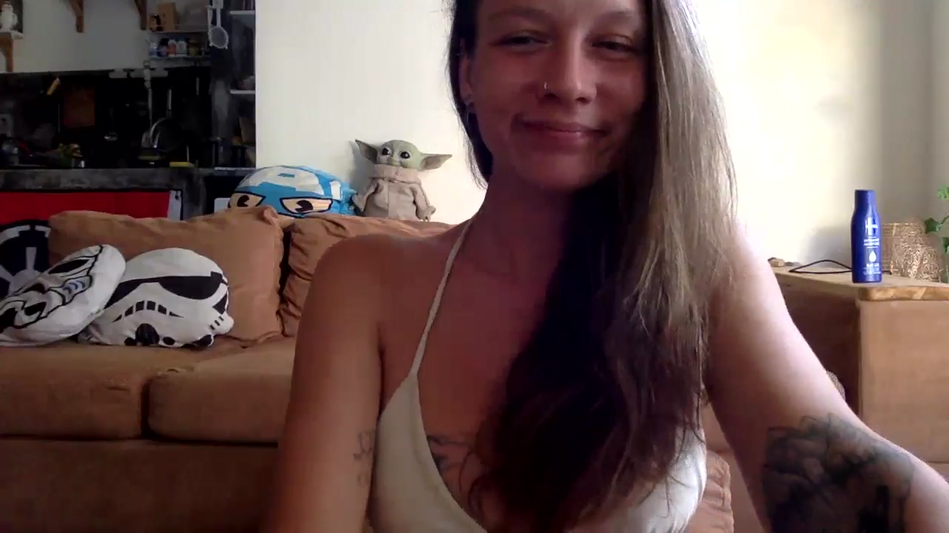 Gallery image thumbnail from Qi_ra's myfreecams stream on, 09/29/2024, 08:55 image 16 of 20
