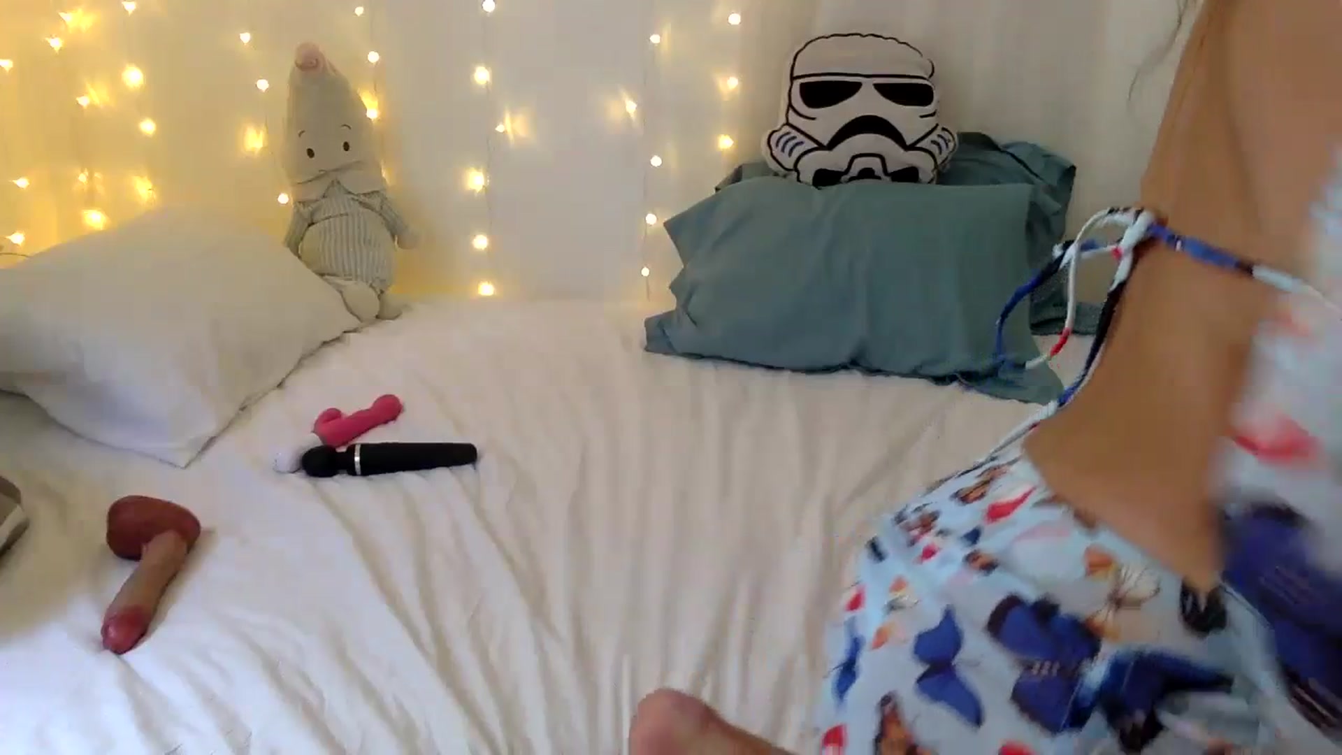 Gallery image thumbnail from Qi_ra's myfreecams stream on, 10/07/2024, 05:42 image 9 of 20