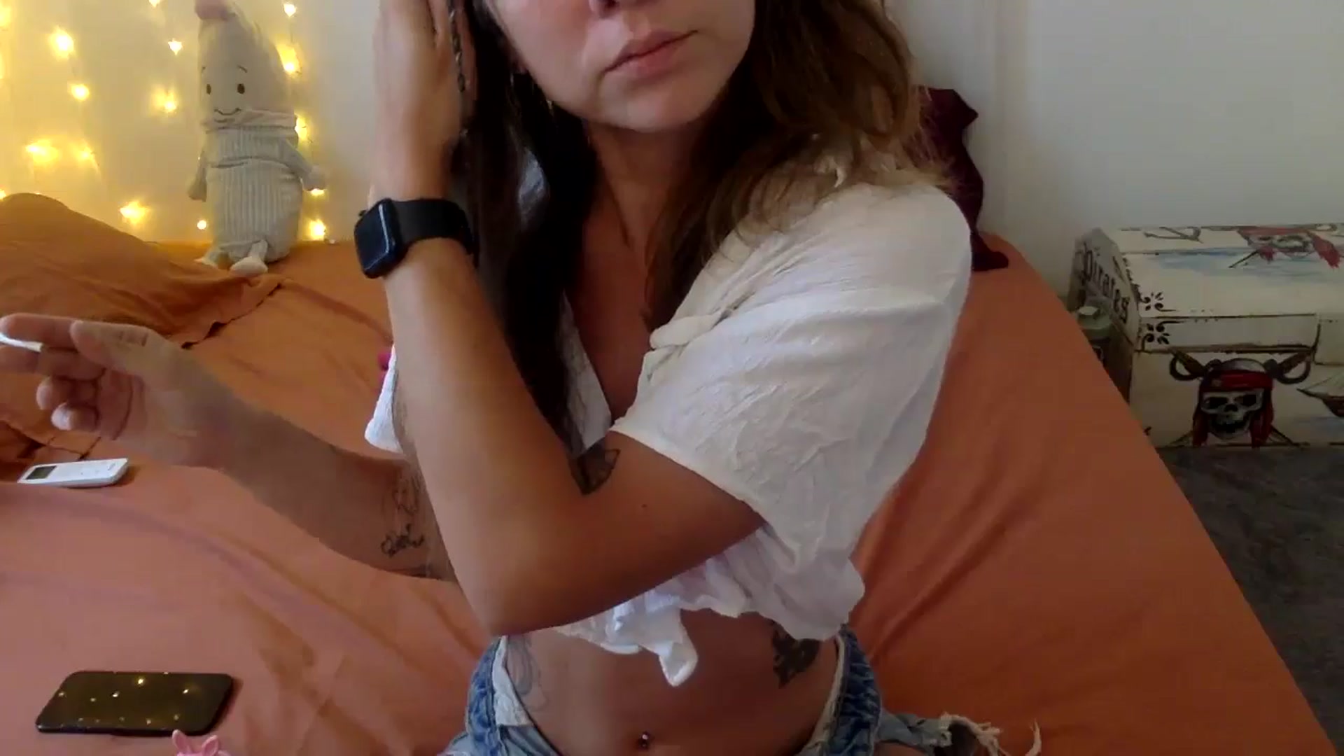 Gallery image thumbnail from Qi_ra's myfreecams stream on, 10/11/2024, 03:01 image 12 of 20