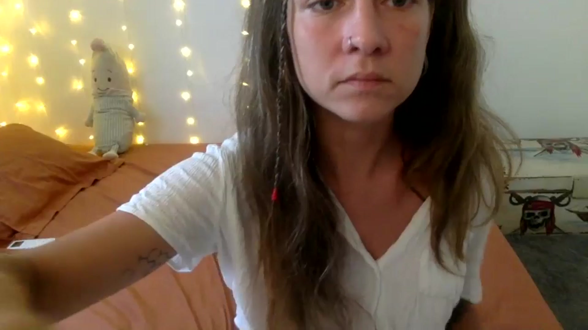Gallery image thumbnail from Qi_ra's myfreecams stream on, 10/11/2024, 03:01 image 10 of 20
