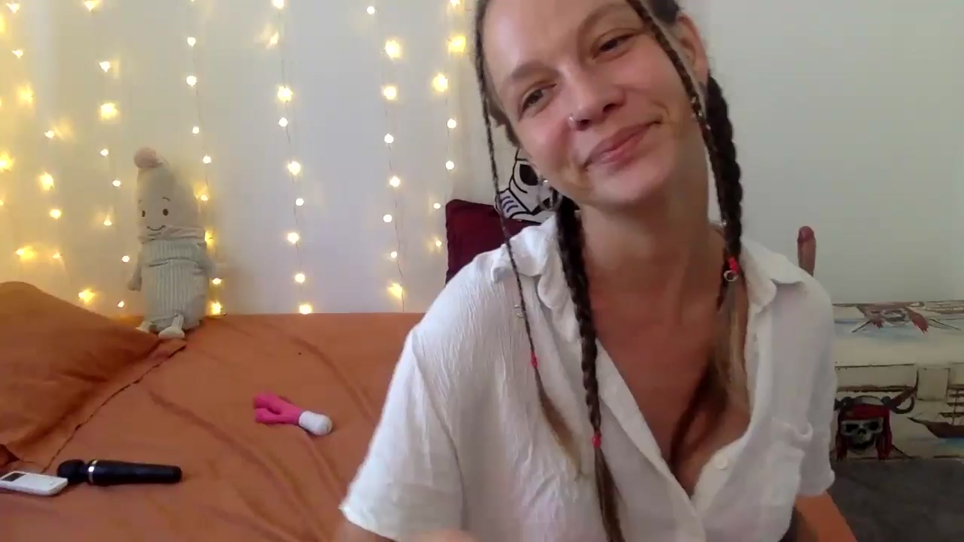 Gallery image thumbnail from Qi_ra's myfreecams stream on, 10/11/2024, 07:17 image 1 of 20