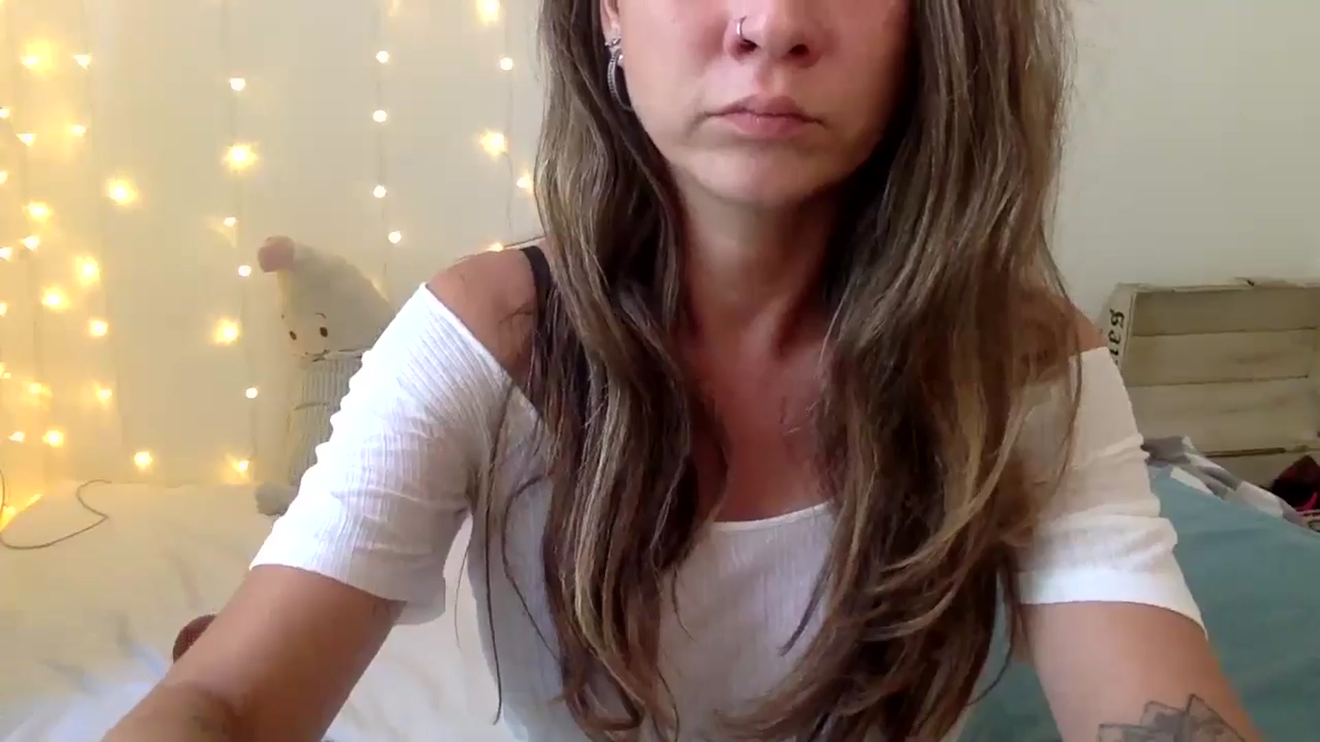 Gallery image thumbnail from Qi_ra's myfreecams stream on, 10/17/2024, 06:22 image 13 of 20