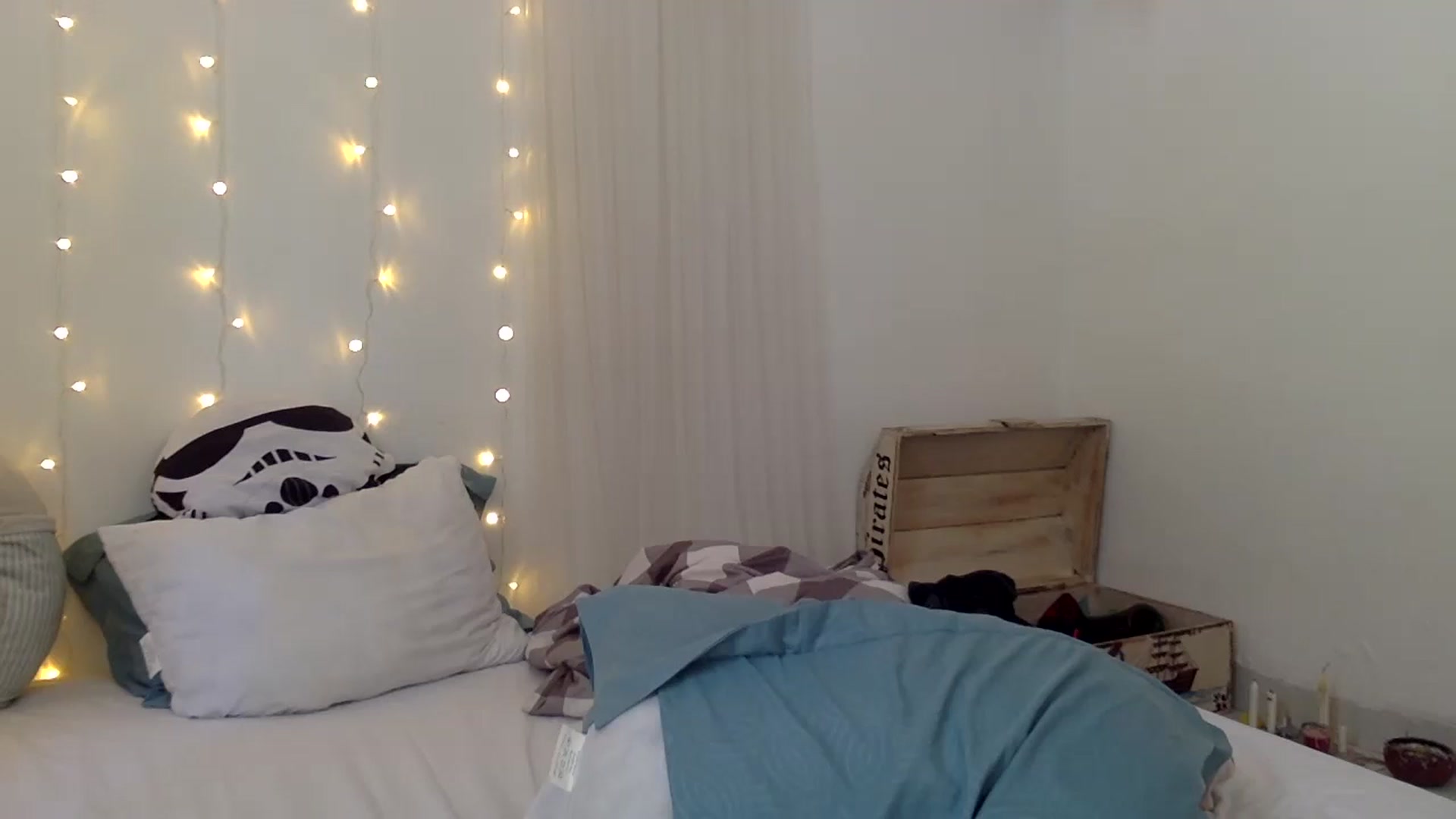 Gallery image thumbnail from Qi_ra's myfreecams stream on, 10/17/2024, 06:47 image 9 of 20