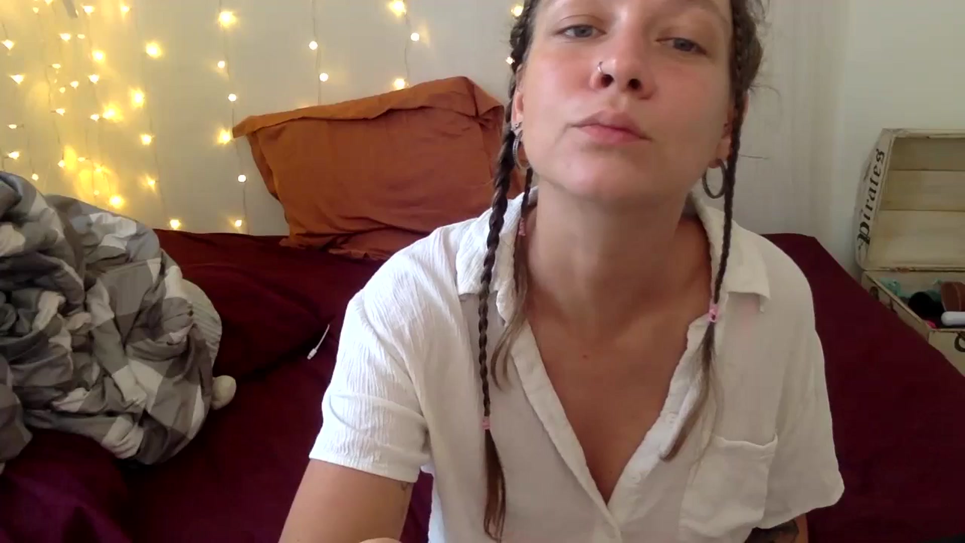 Gallery image thumbnail from Qi_ra's myfreecams stream on, 10/22/2024, 08:21 image 16 of 20