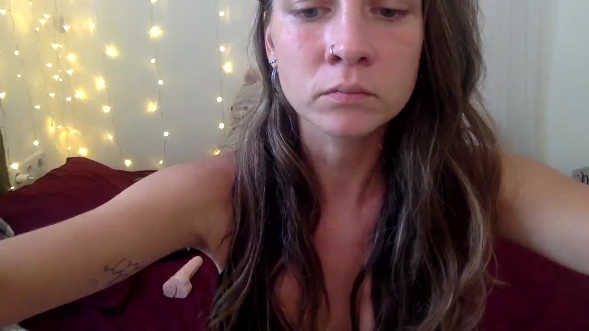 Gallery image thumbnail from Qi_ra's myfreecams stream on, 10/26/2024, 07:57 image 8 of 20
