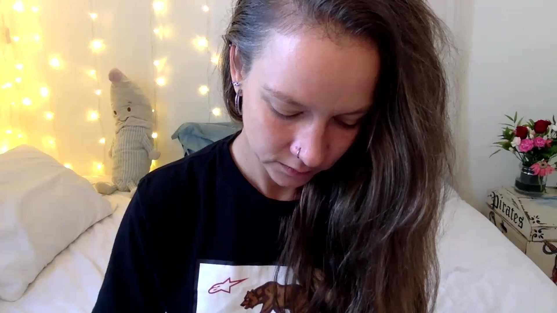 Gallery image thumbnail from Qi_ra's myfreecams stream on, 11/02/2024, 01:51 image 2 of 20