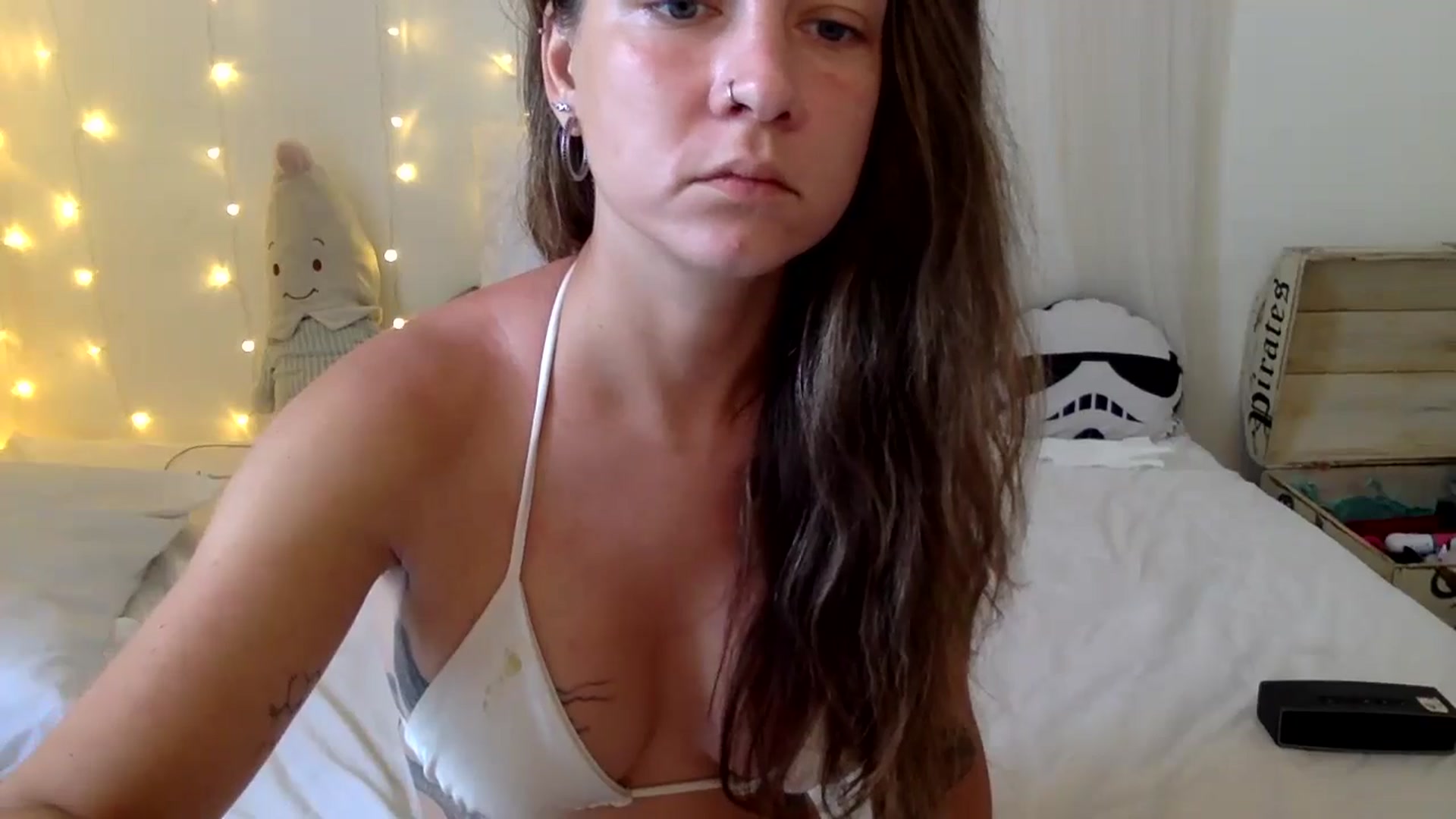 Gallery image thumbnail from Qi_ra's myfreecams stream on, 11/07/2024, 24:49 image 18 of 20