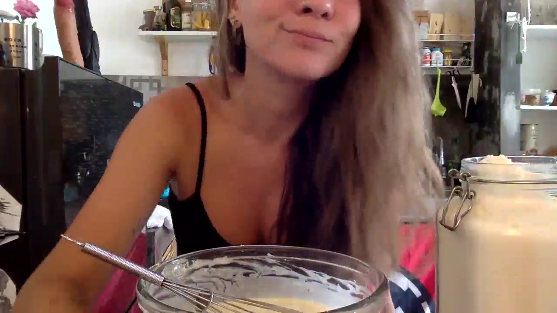 Gallery image thumbnail from Qi_ra's myfreecams stream on, 11/08/2024, 02:00 image 8 of 20