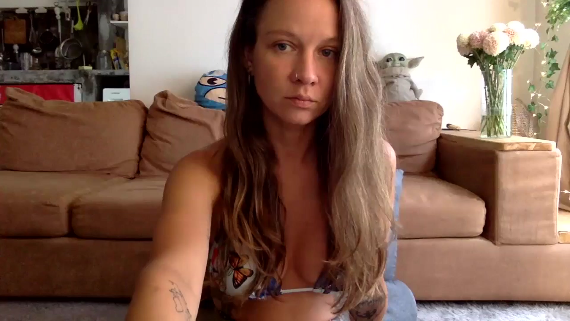 Gallery image thumbnail from Qi_ra's myfreecams stream on, 11/19/2024, 02:05 image 20 of 20