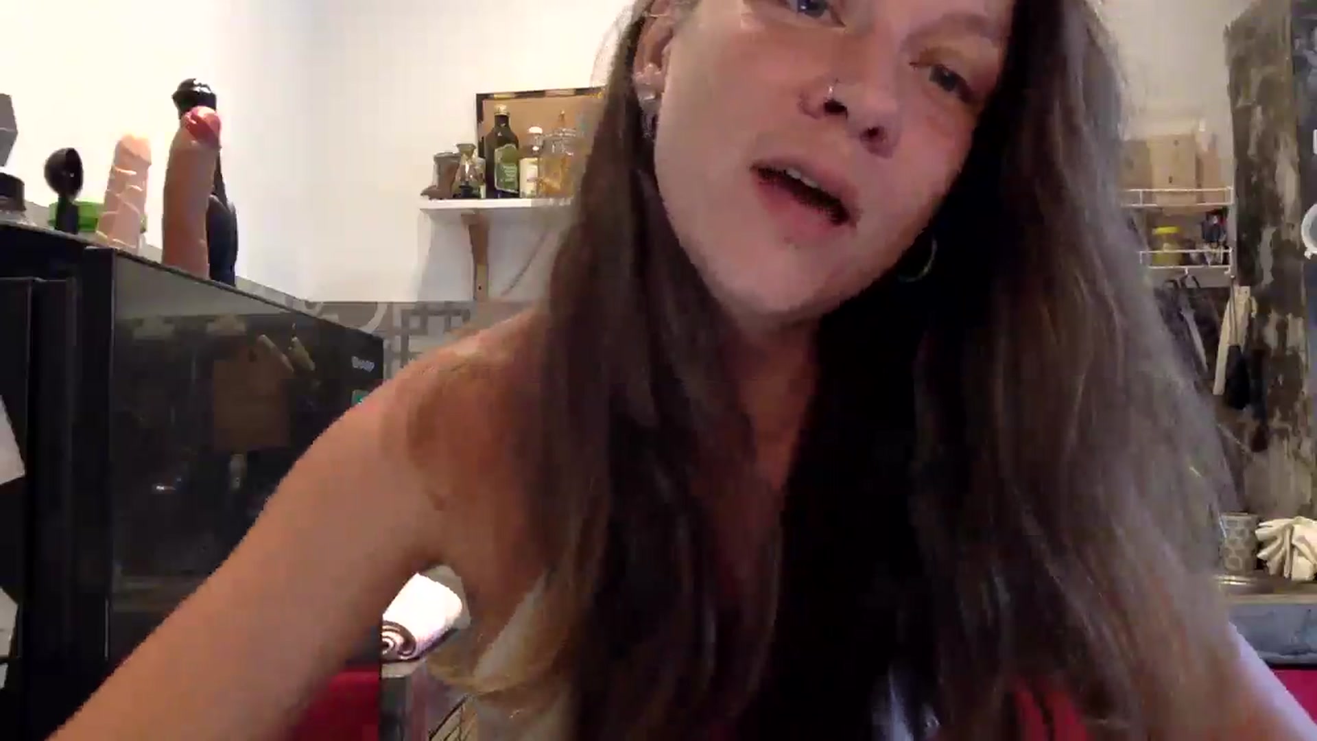 Gallery image thumbnail from Qi_ra's myfreecams stream on, 11/29/2024, 24:56 image 6 of 20