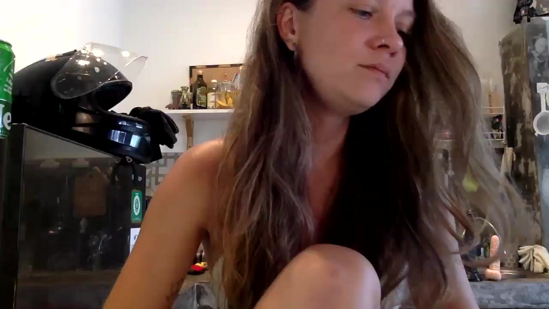 Gallery image thumbnail from Qi_ra's myfreecams stream on, 11/29/2024, 03:34 image 1 of 20