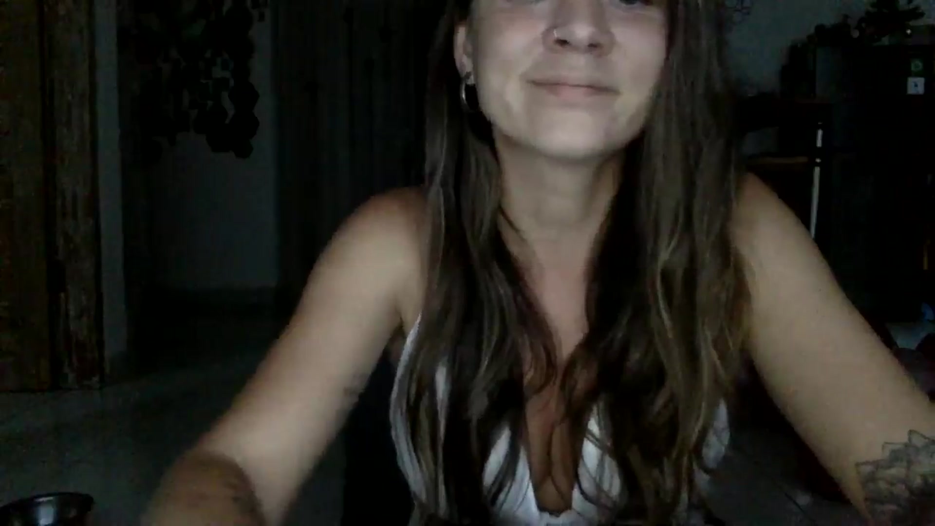 Gallery image thumbnail from Qi_ra's myfreecams stream on, 01/12/2025, 10:48 image 19 of 20
