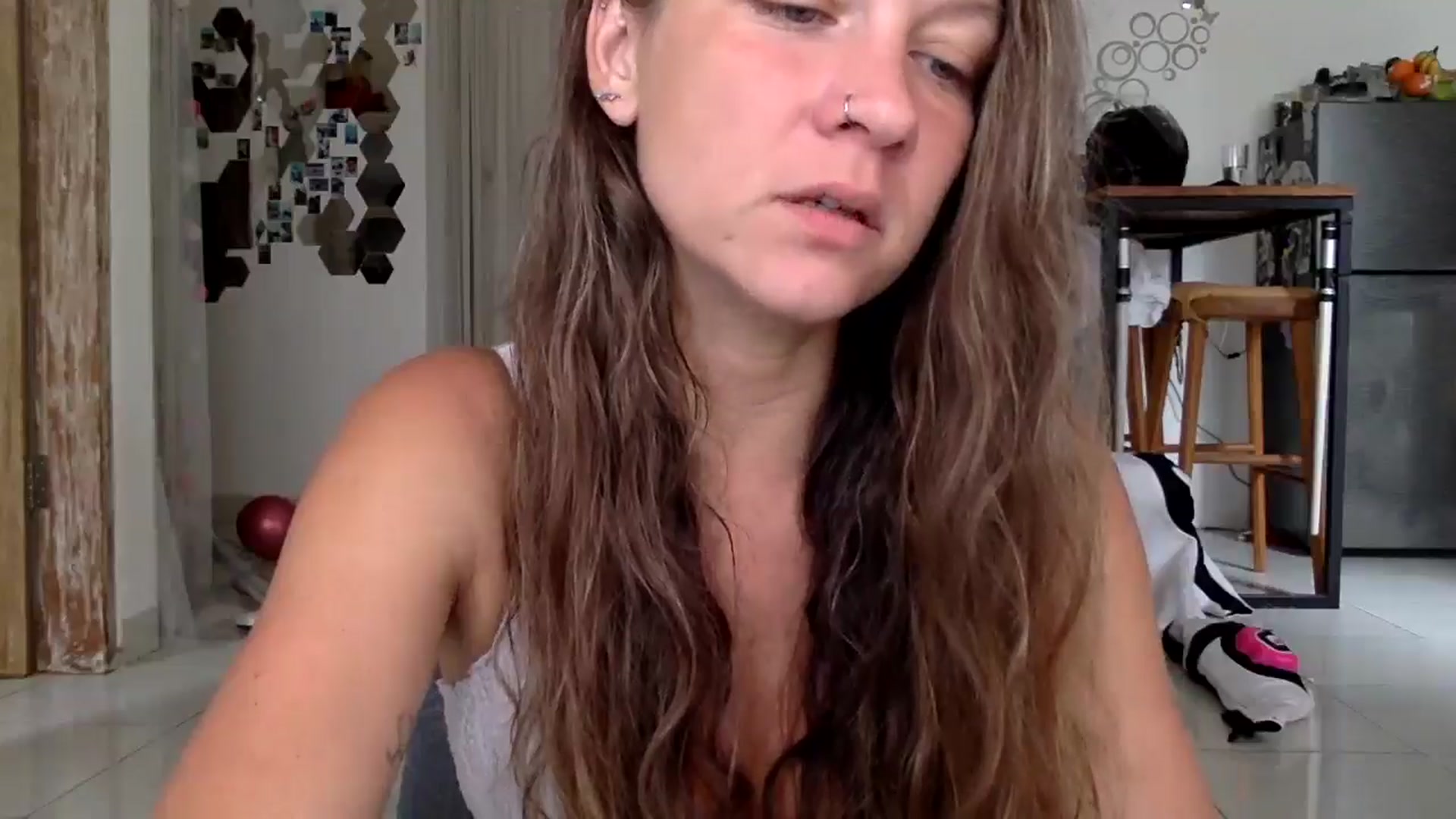 Gallery image thumbnail from Qi_ra's myfreecams stream on, 01/20/2025, 01:53 image 2 of 20