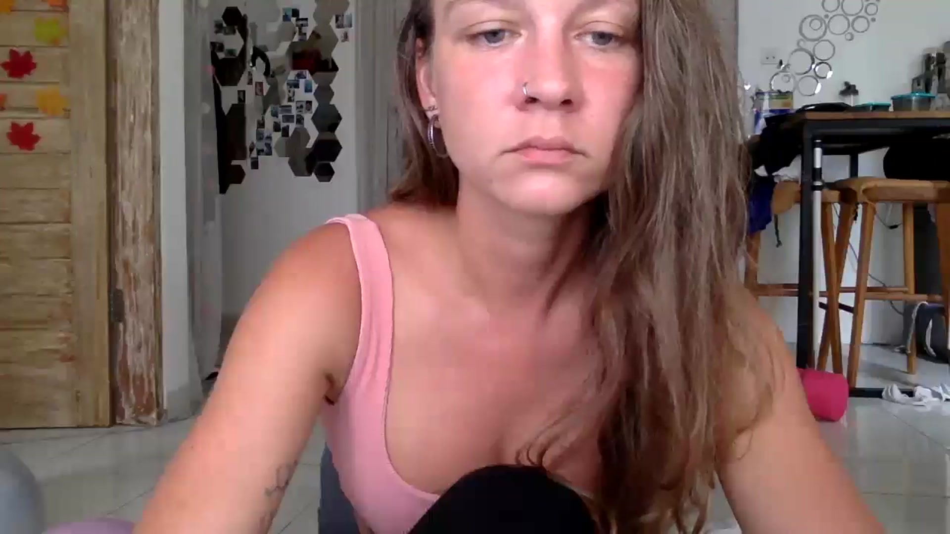 Gallery image thumbnail from Qi_ra's myfreecams stream on, 01/21/2025, 07:51 image 19 of 20