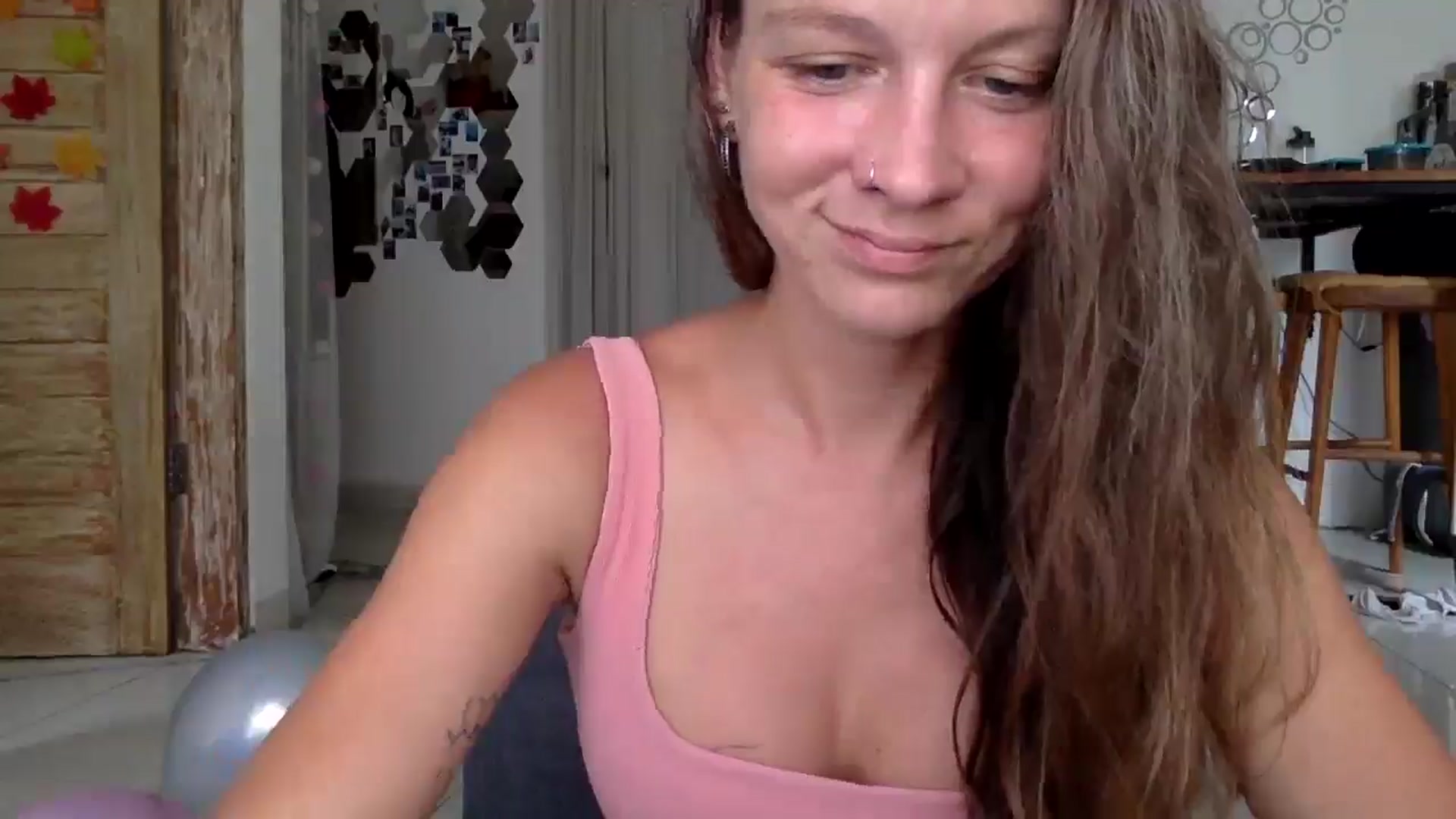 Gallery image thumbnail from Qi_ra's myfreecams stream on, 01/21/2025, 07:51 image 5 of 20