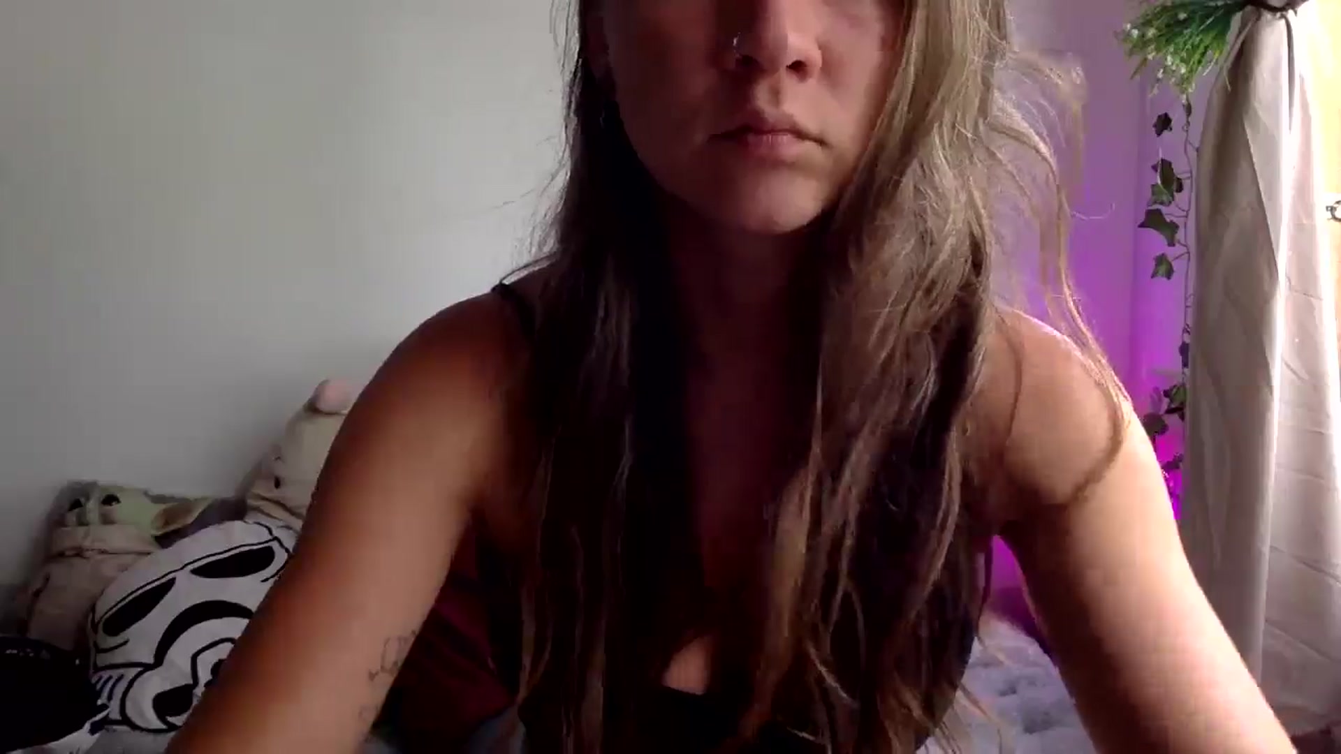 Gallery image thumbnail from Qi_ra's myfreecams stream on, 02/26/2025, 09:05 image 17 of 20