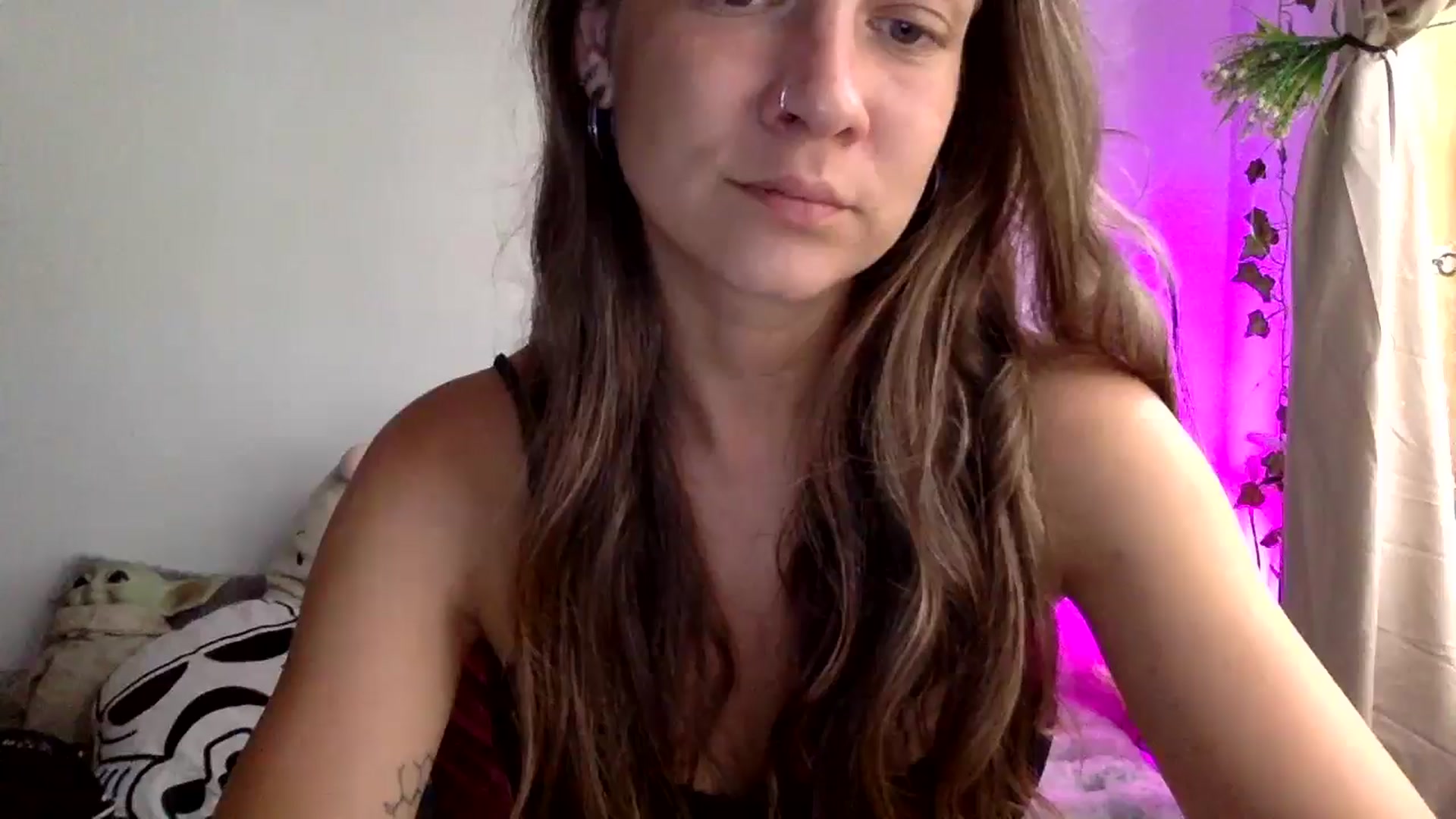 Gallery image thumbnail from Qi_ra's myfreecams stream on, 02/26/2025, 10:27 image 14 of 20