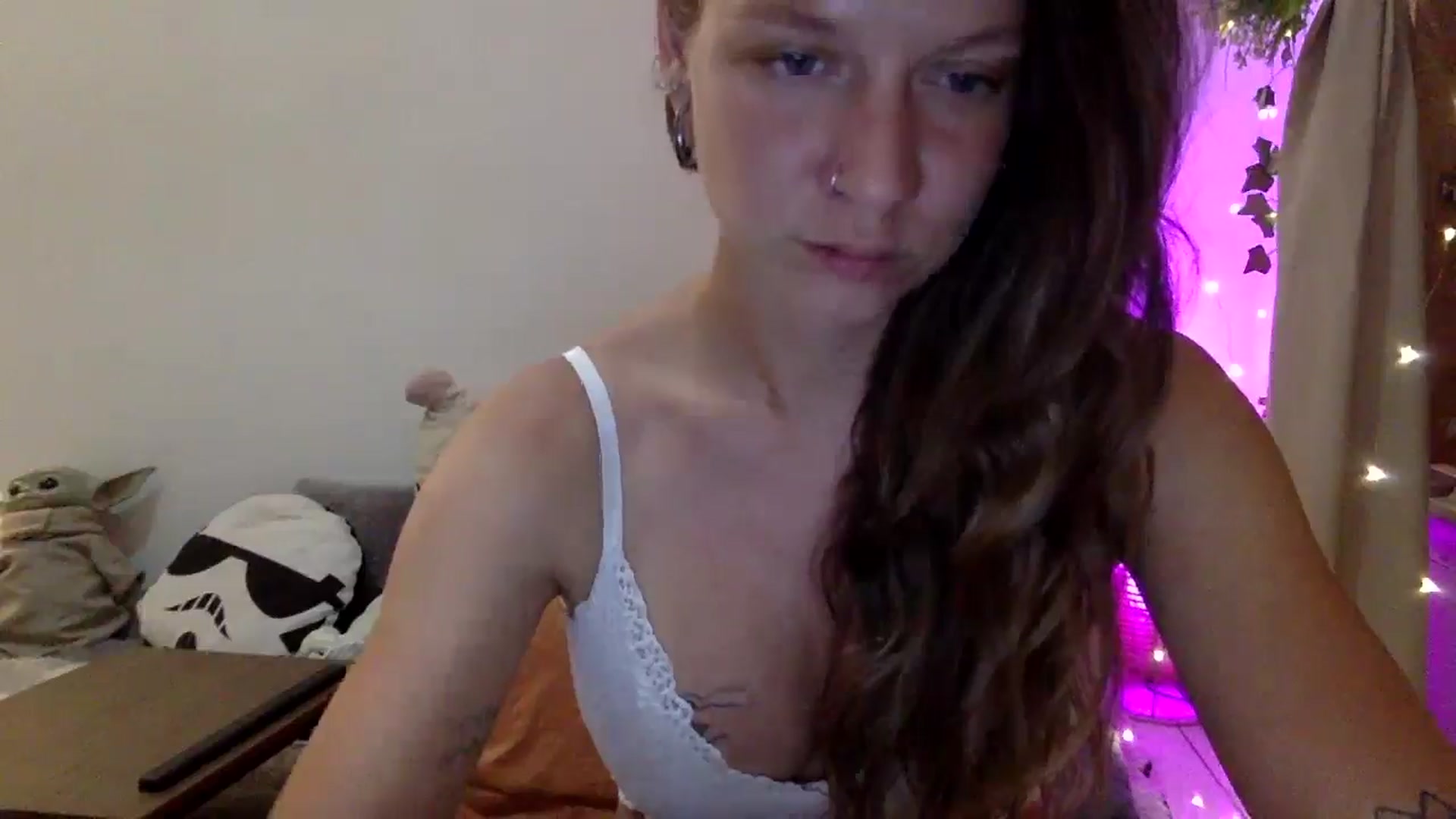 Gallery image thumbnail from Qi_ra's myfreecams stream on, 03/04/2025, 13:34 image 7 of 20