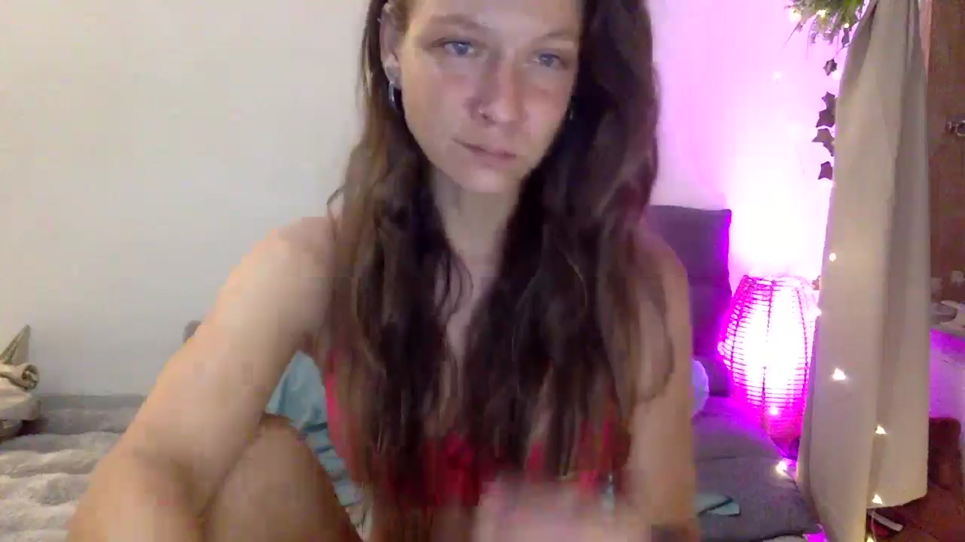 Gallery image thumbnail from Qi_ra's myfreecams stream on, 03/06/2025, 12:38 image 4 of 20