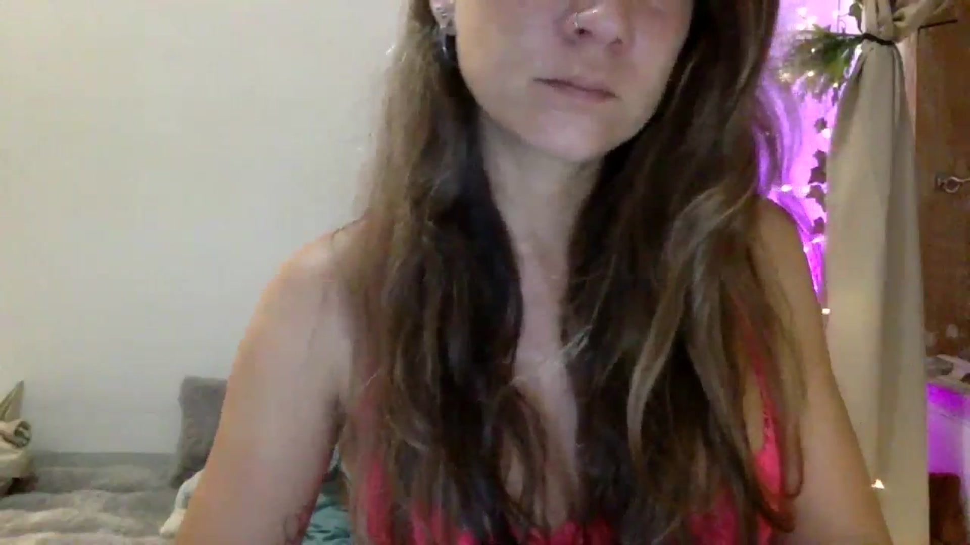 Gallery image thumbnail from Qi_ra's myfreecams stream on, 03/06/2025, 12:51 image 16 of 20