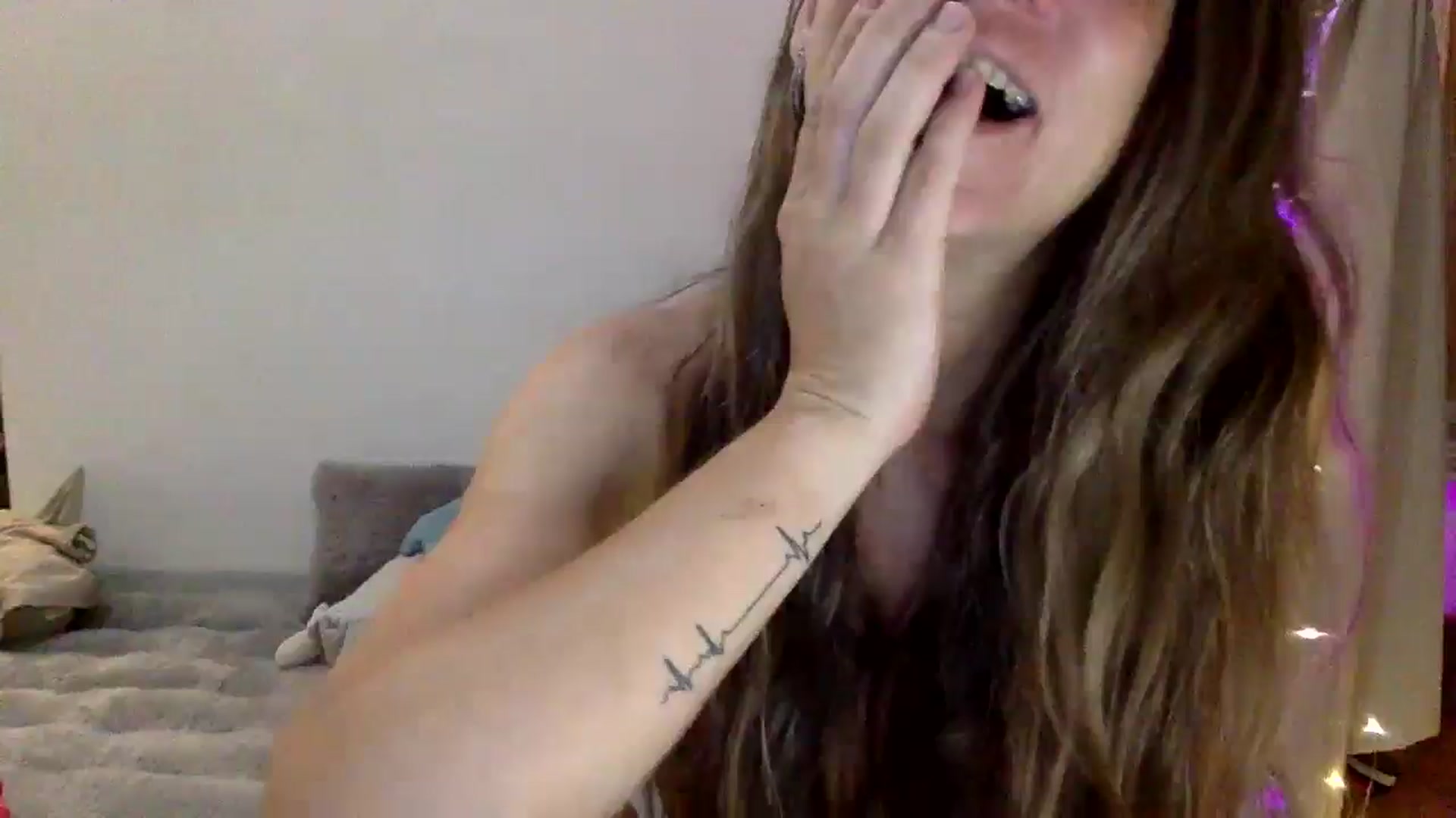 Gallery image thumbnail from Qi_ra's myfreecams stream on, 03/06/2025, 16:31 image 14 of 20